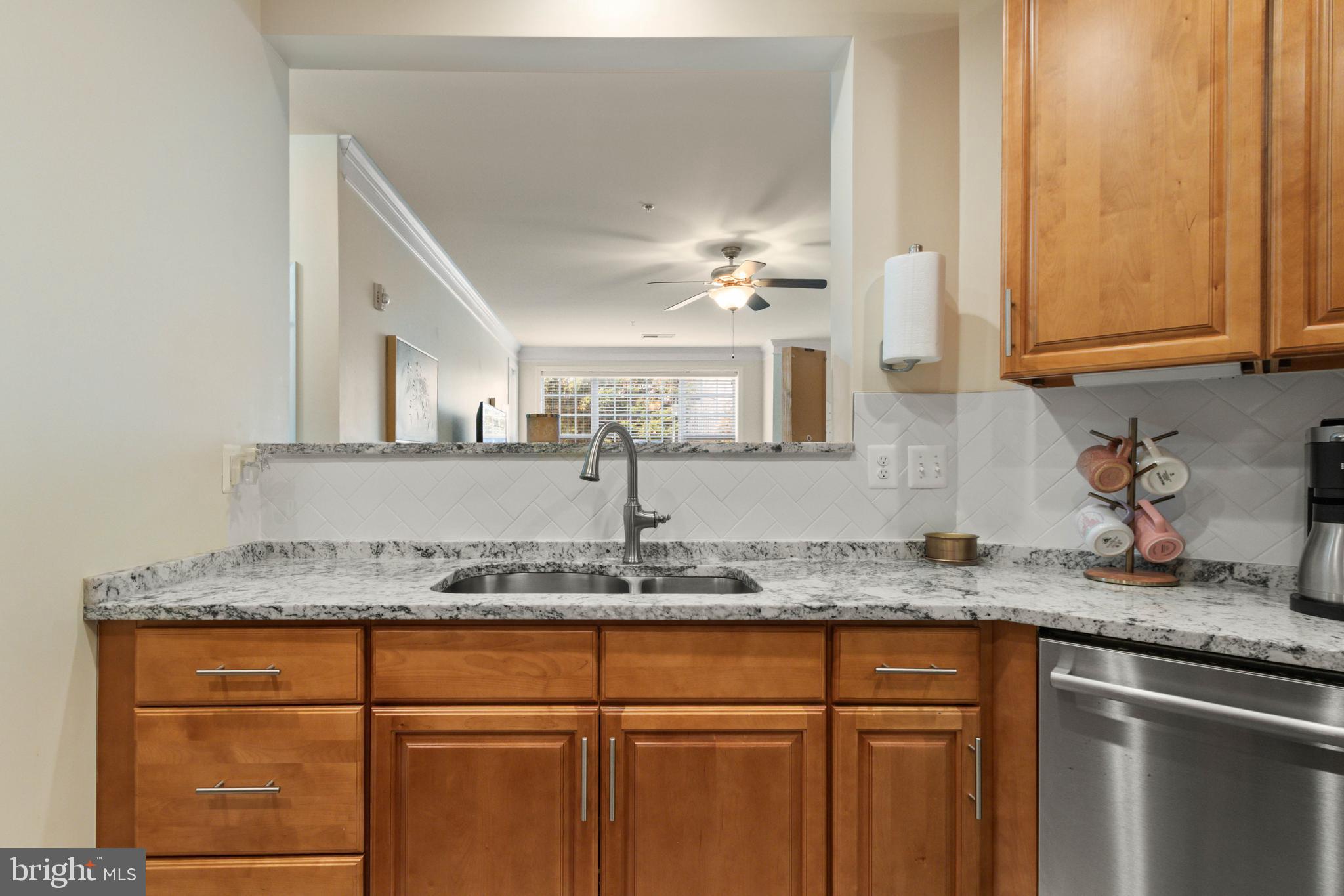 COBBLESTONE SQUARE - Residential