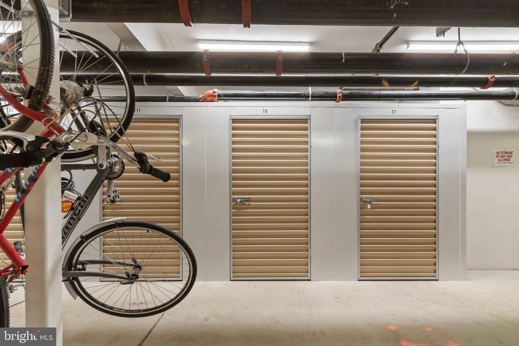 COBBLESTONE SQUARE - Residential