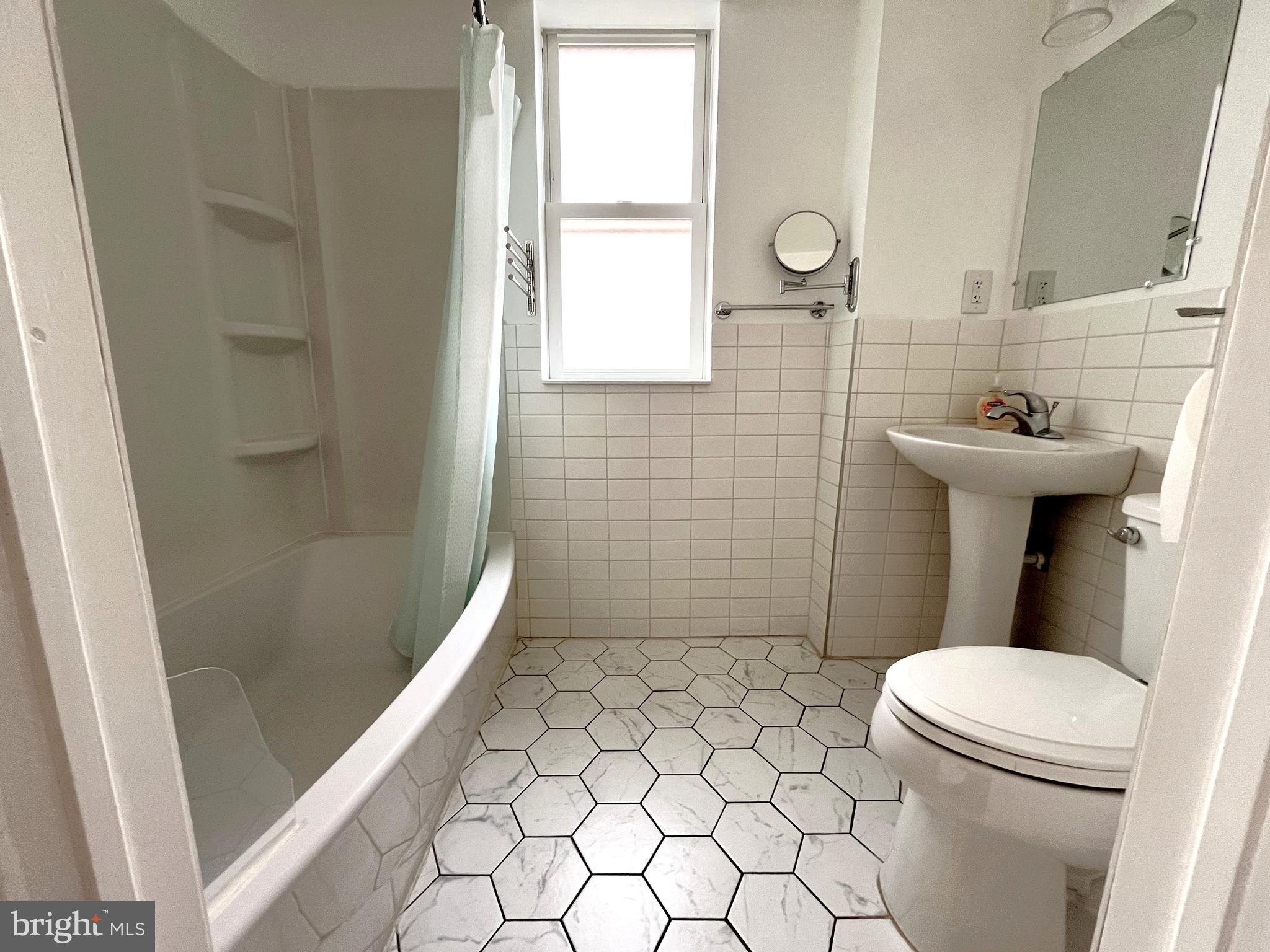 DREXEL PARK GARDEN - Residential Lease