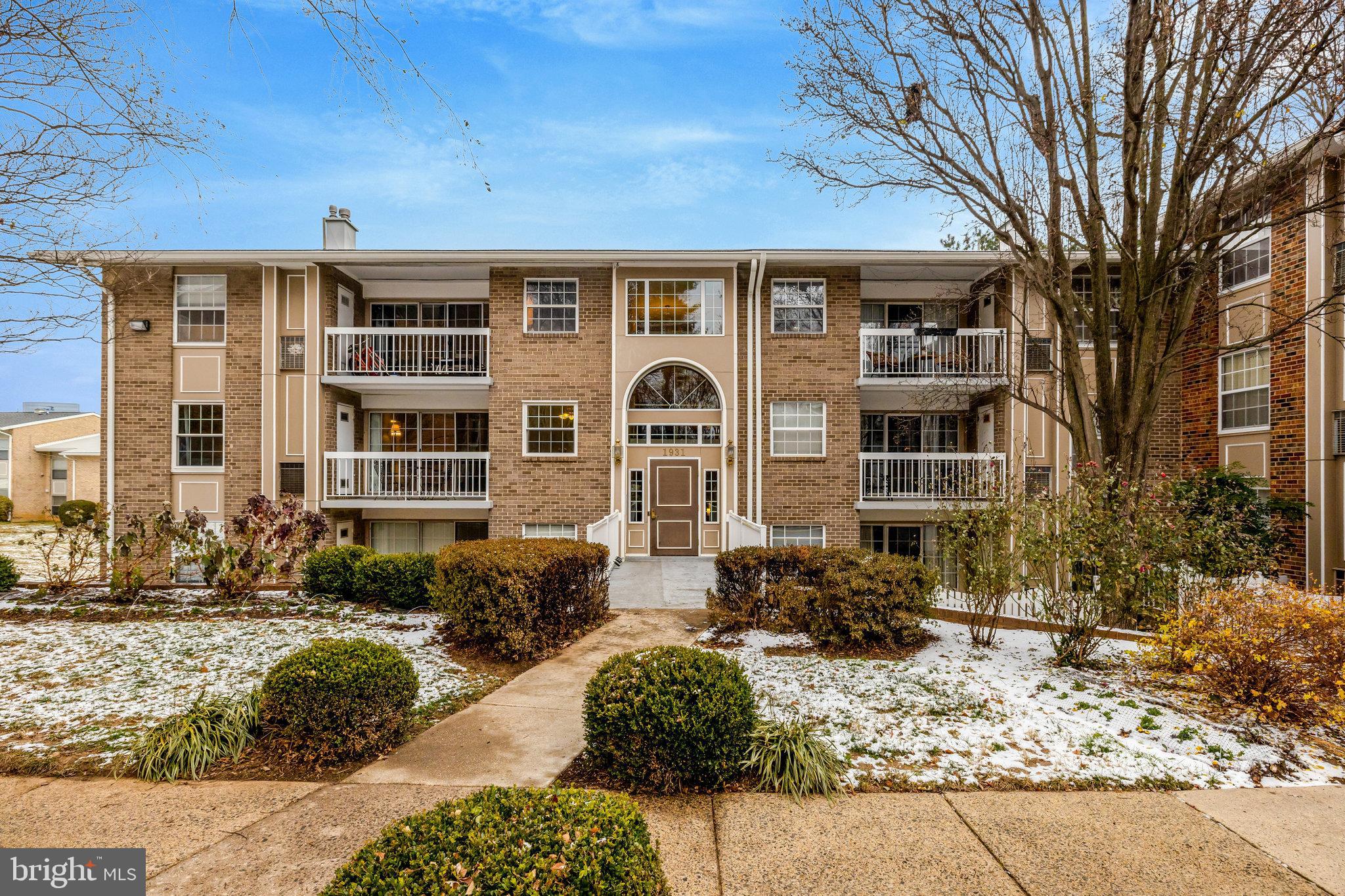 MC LEAN CHASE - Residential