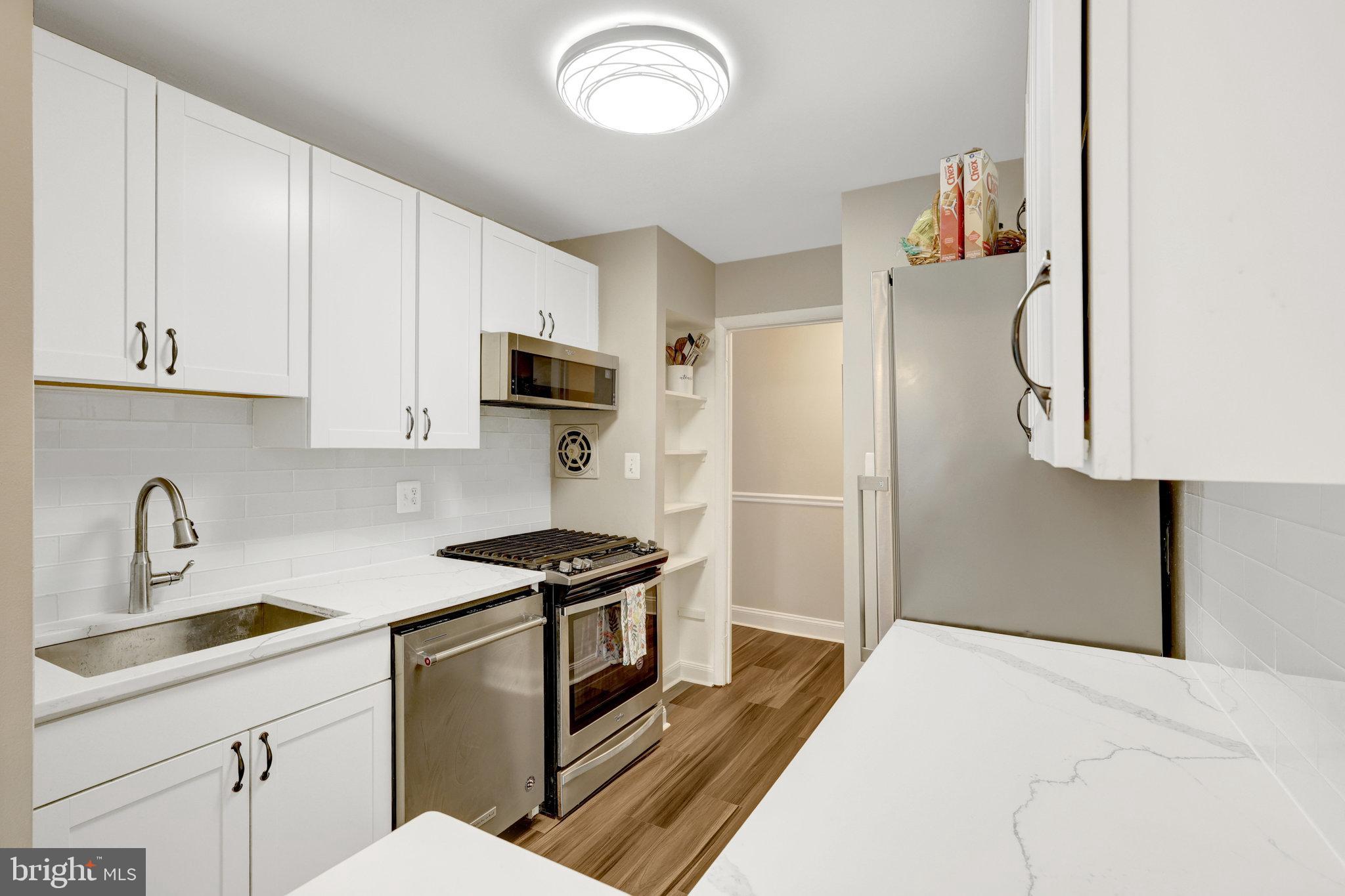 MC LEAN CHASE - Residential