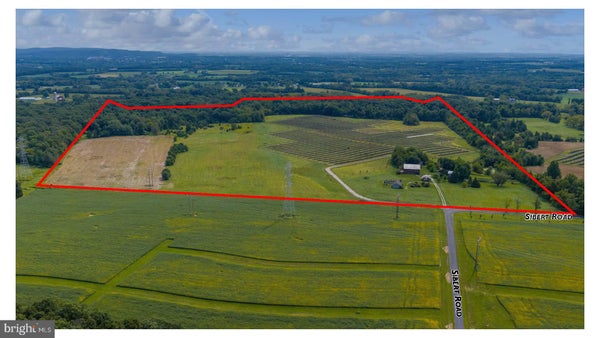 495 SIBERT RD, NEW OXFORD, PA 17350 - Image be0ab5a63b5cf02fed2d51a228822607/1056246663