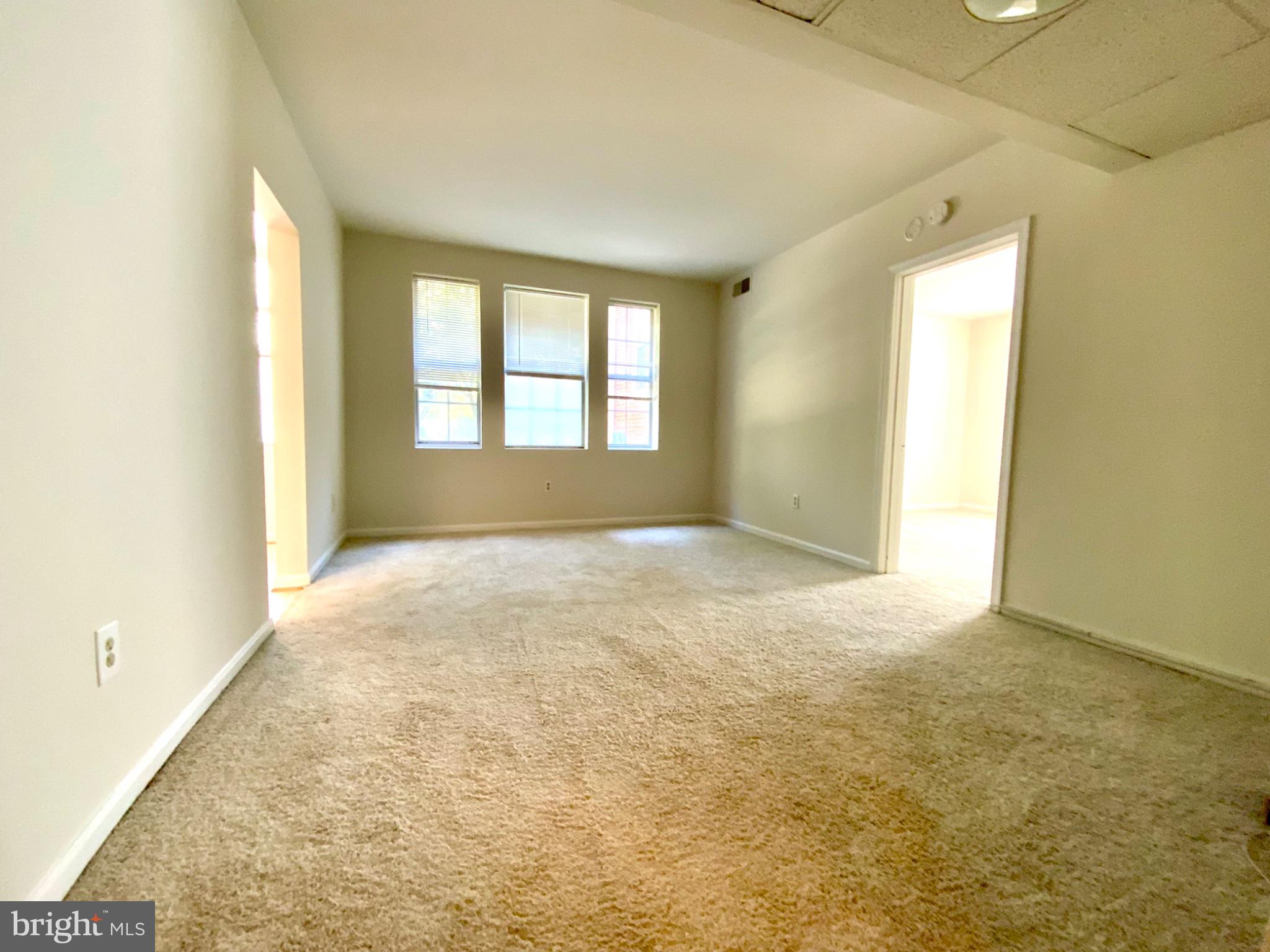 1811 KEY BOULEVARD 10526