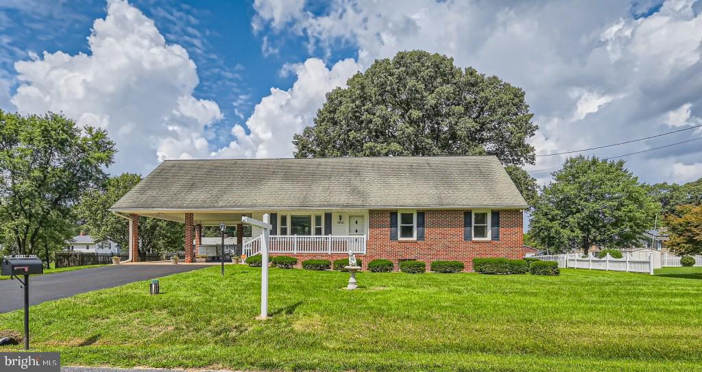 ELMHURST - Residential