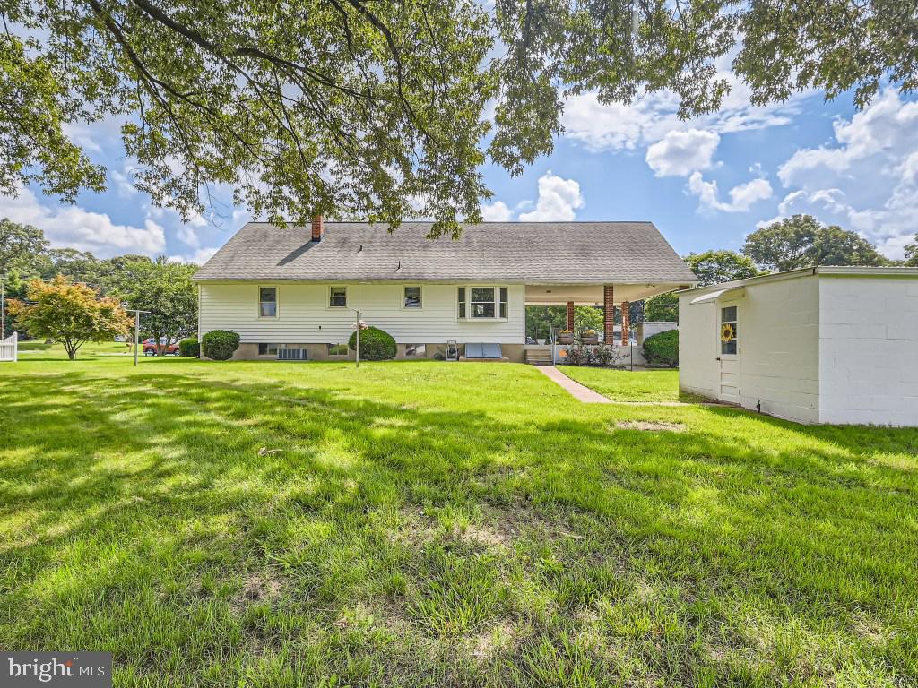 ELMHURST - Residential