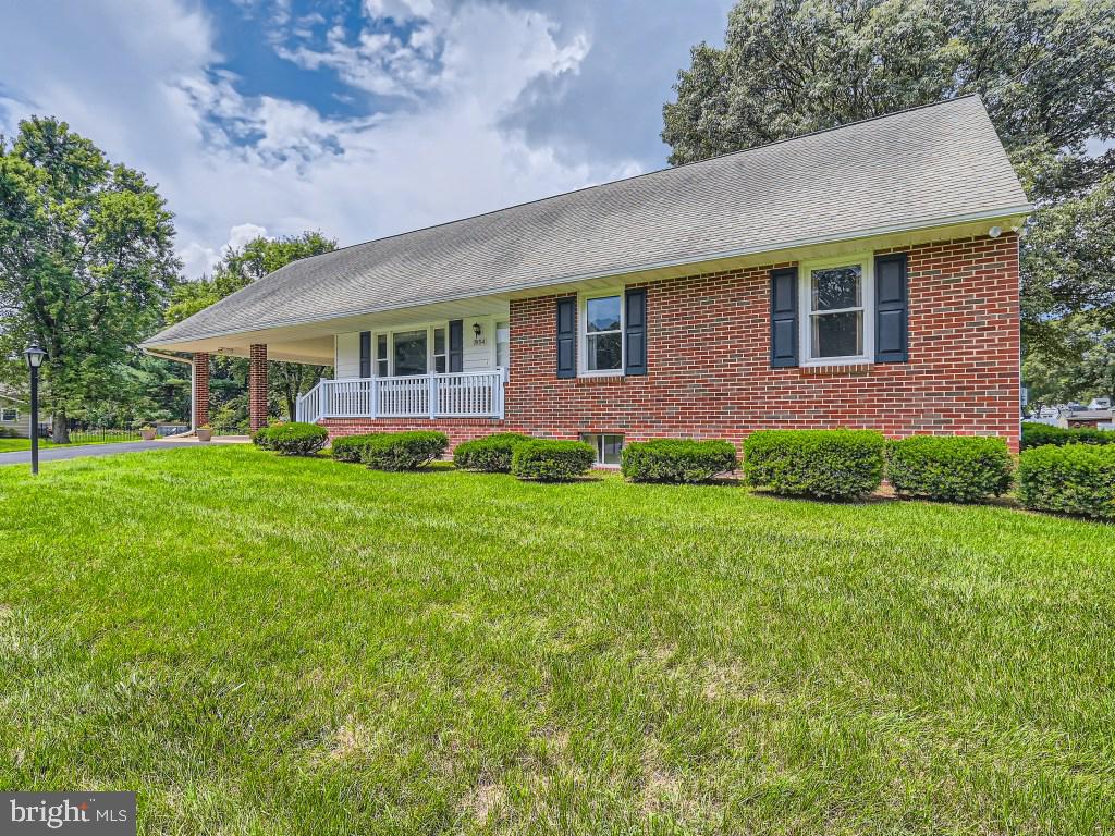 ELMHURST - Residential