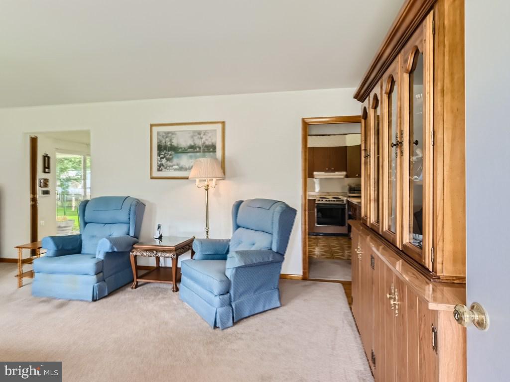 ELMHURST - Residential