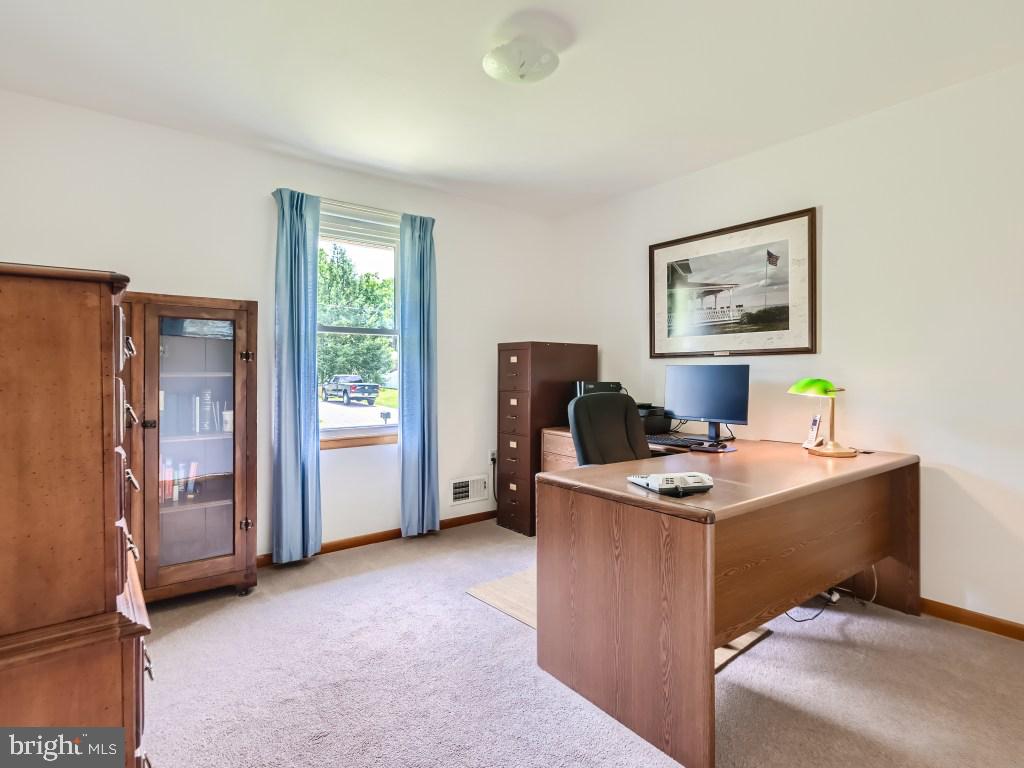 ELMHURST - Residential