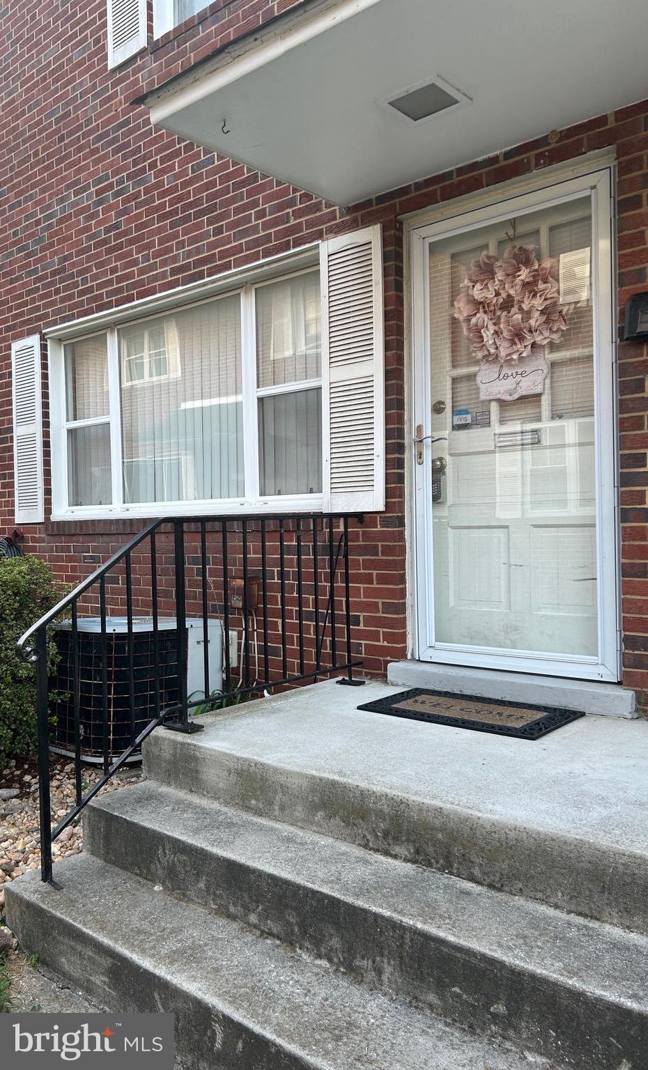 PARKVIEW COURT - Residential Lease