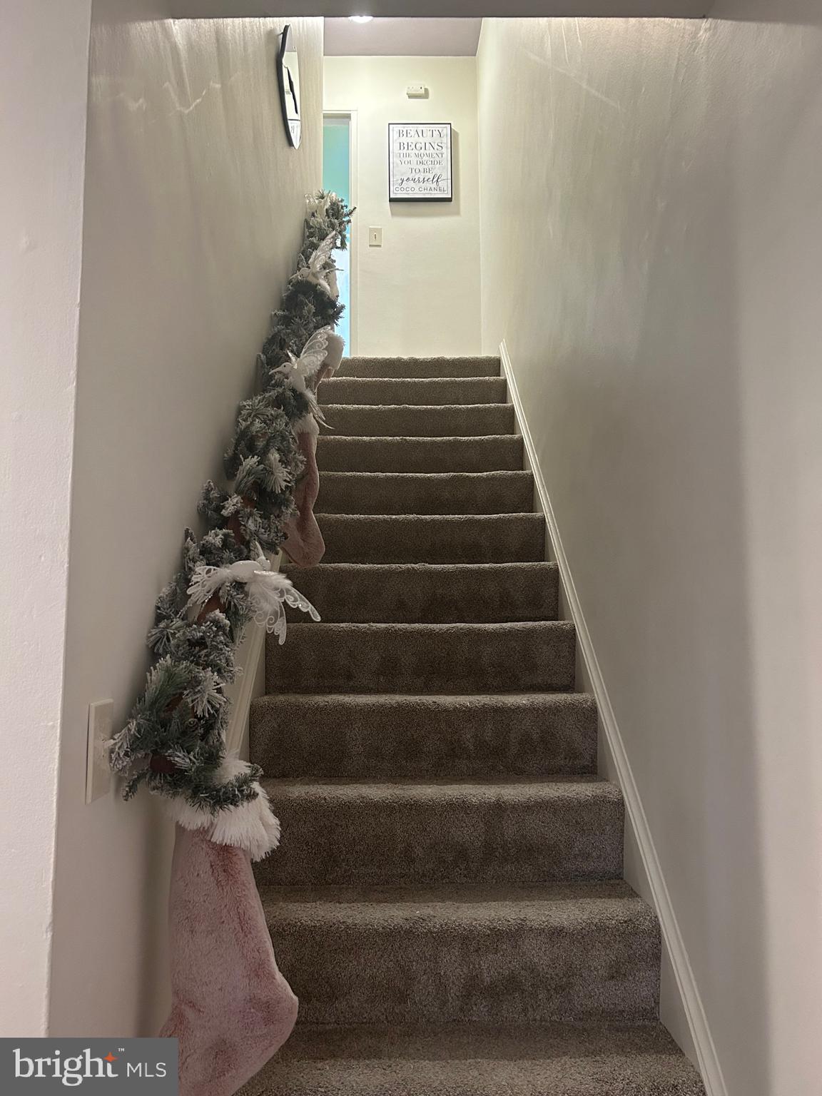 PARKVIEW COURT - Residential Lease