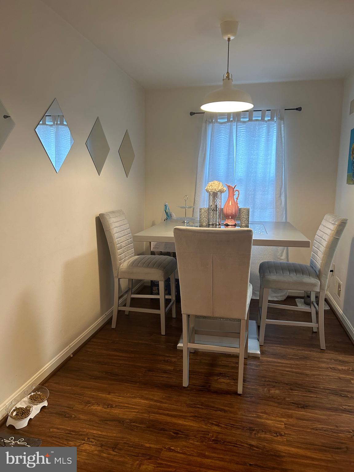 PARKVIEW COURT - Residential Lease