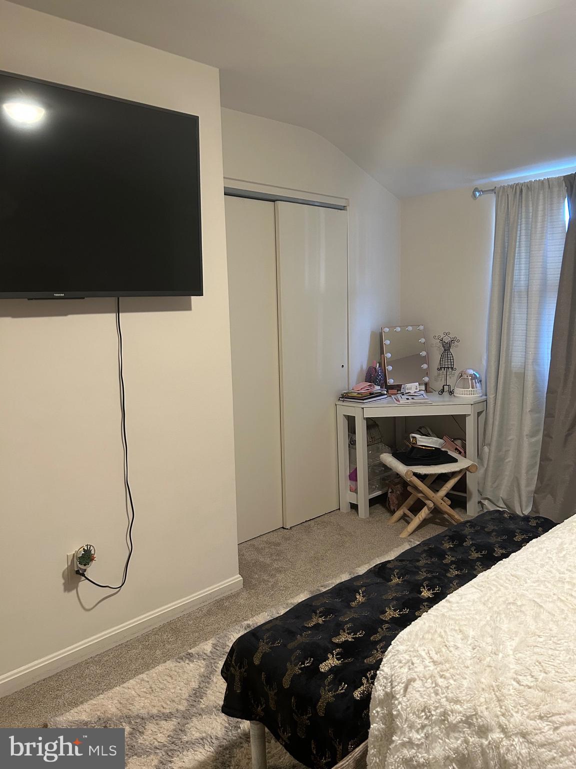 PARKVIEW COURT - Residential Lease