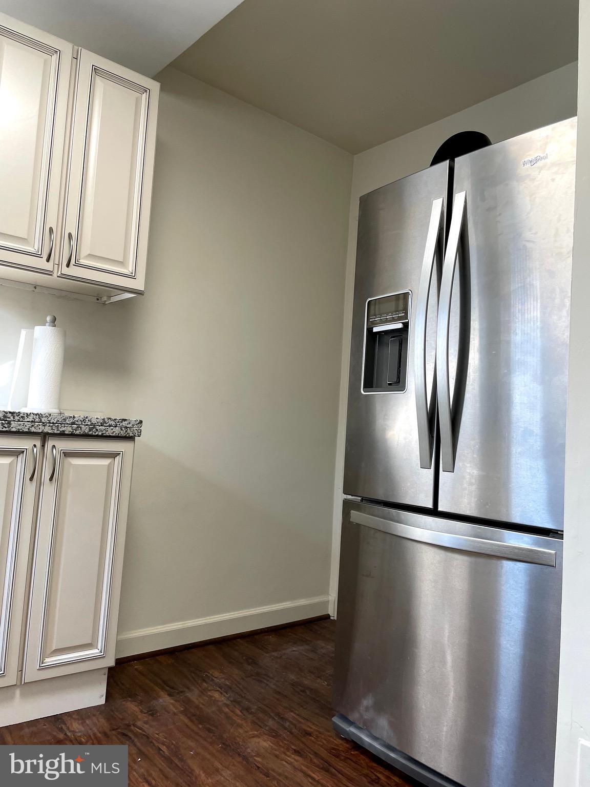 PARKVIEW COURT - Residential Lease