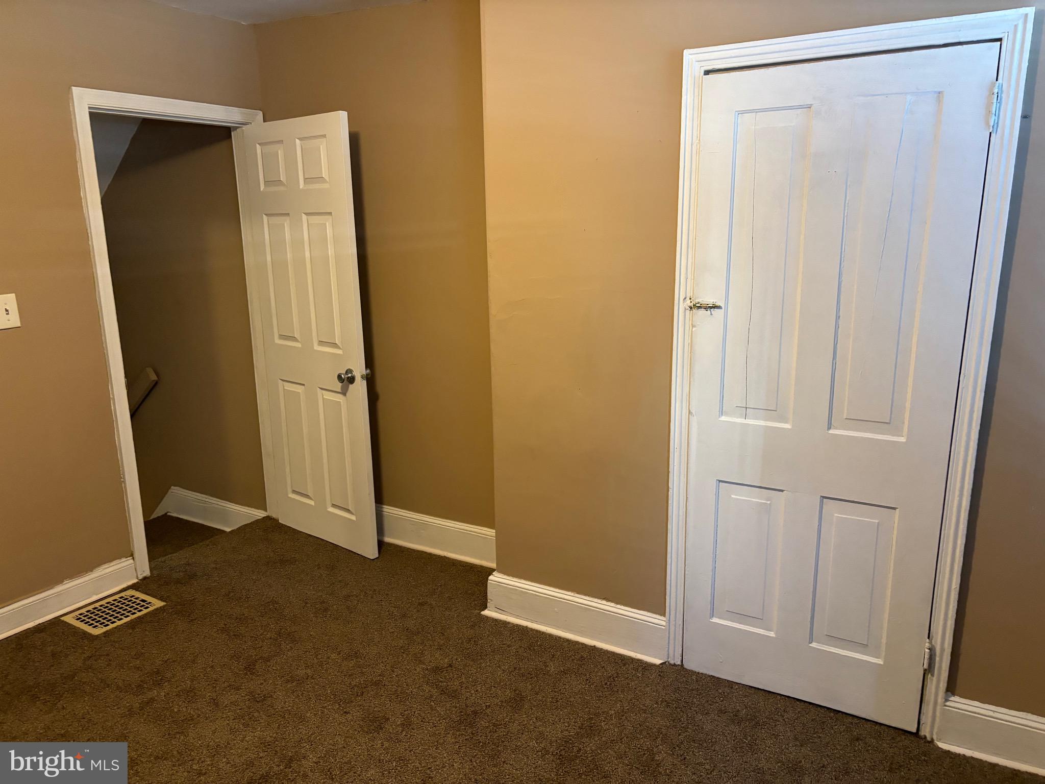 FRANKFORD - Residential