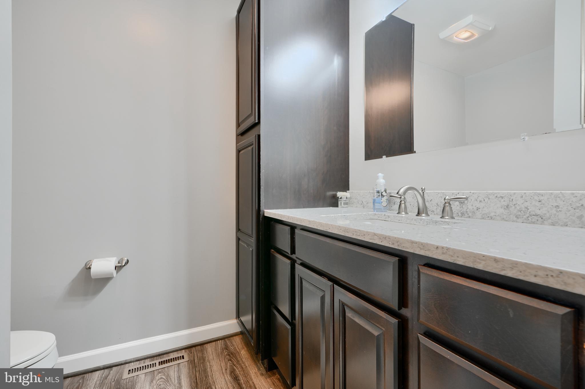 WAKEFIELD MEADOWS - Residential