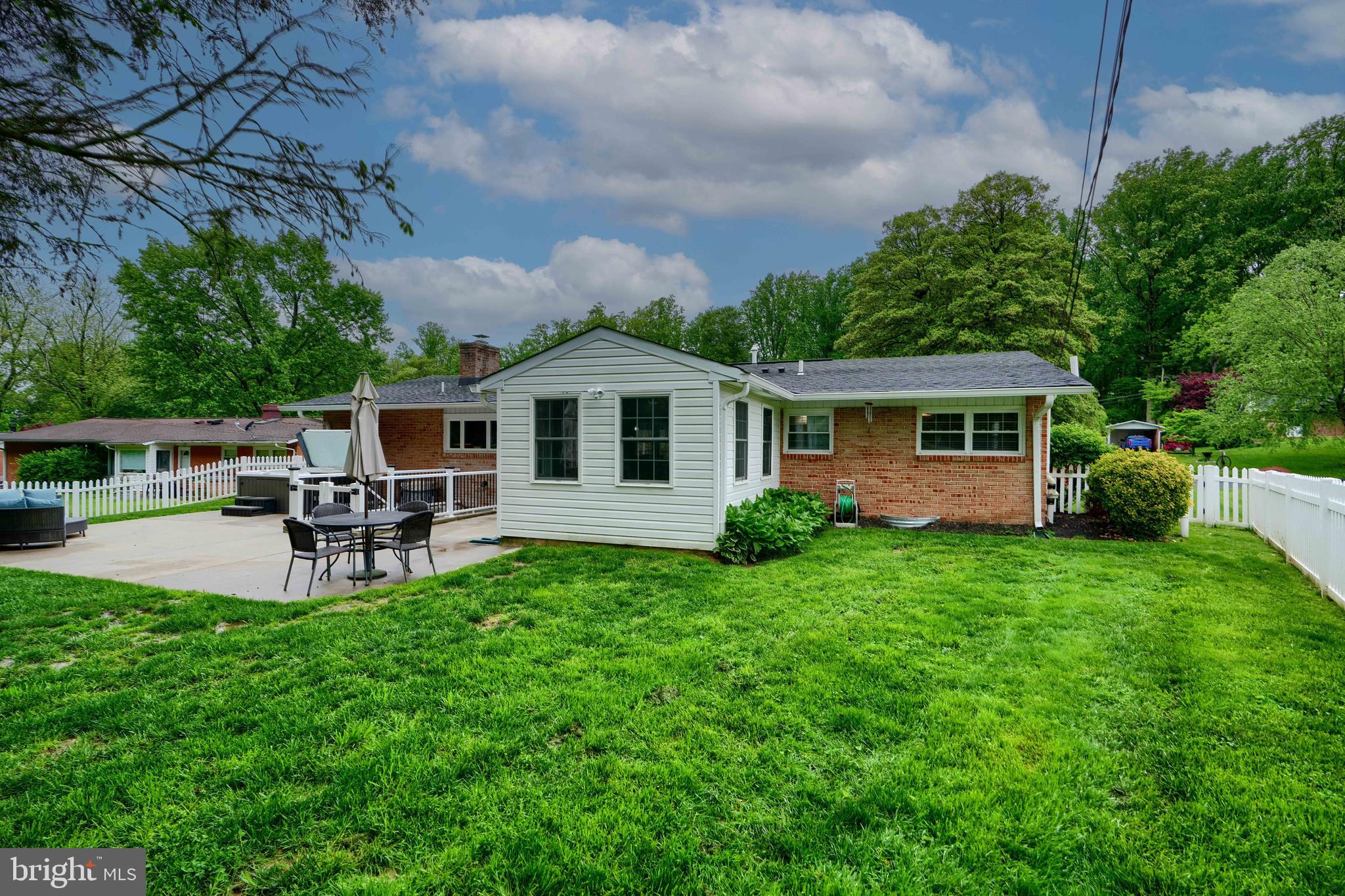 WAKEFIELD MEADOWS - Residential