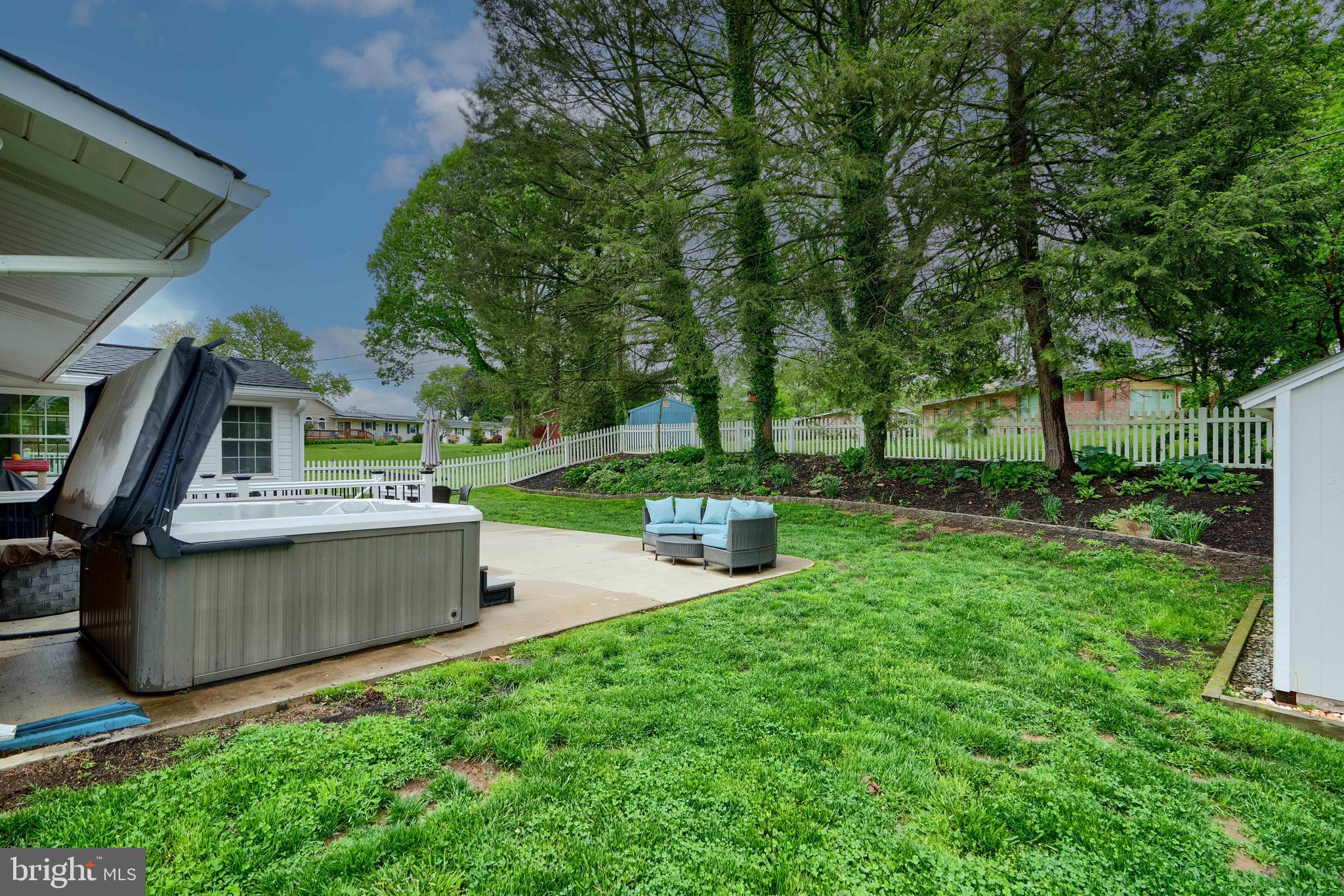 WAKEFIELD MEADOWS - Residential