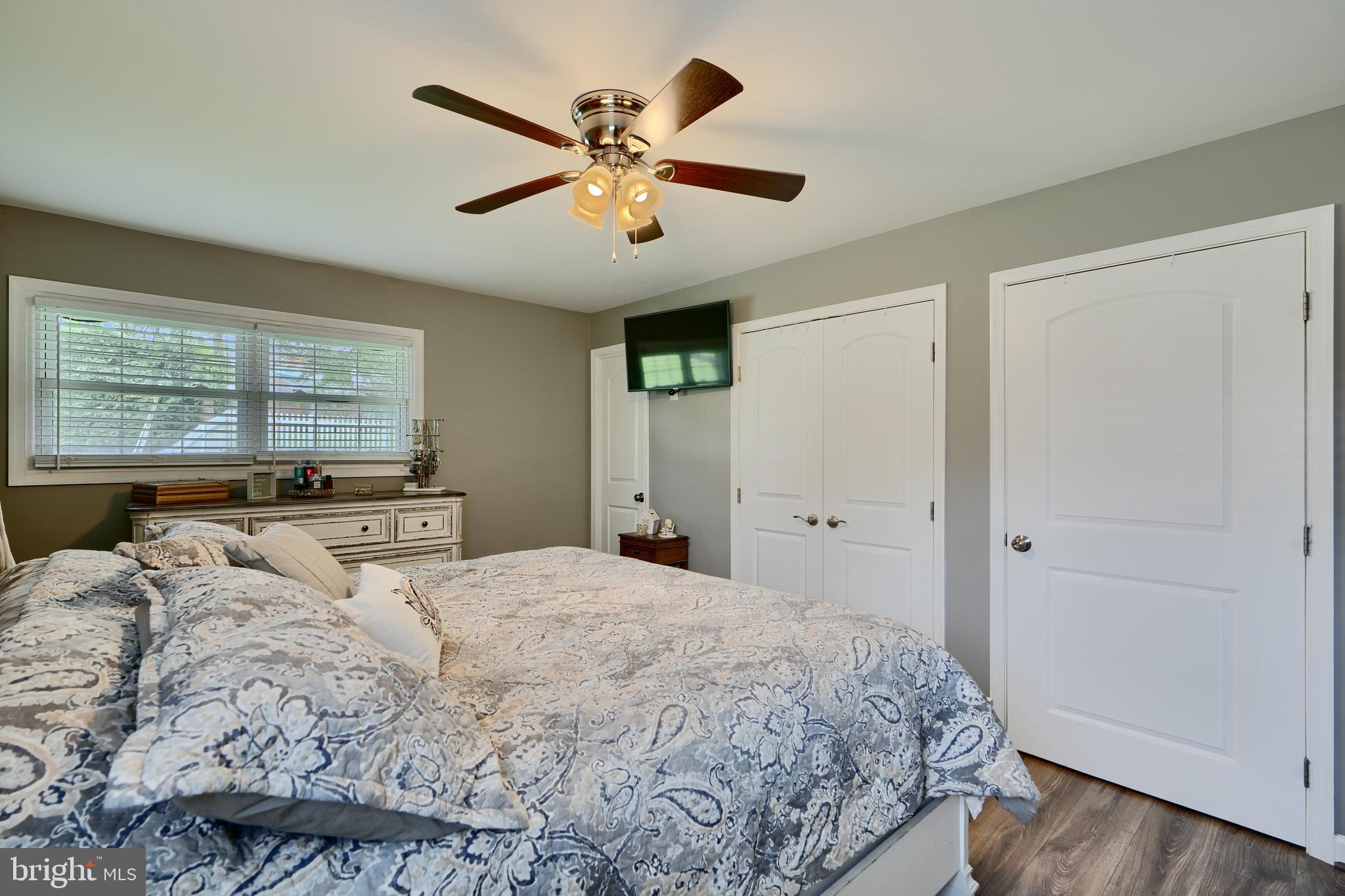 WAKEFIELD MEADOWS - Residential