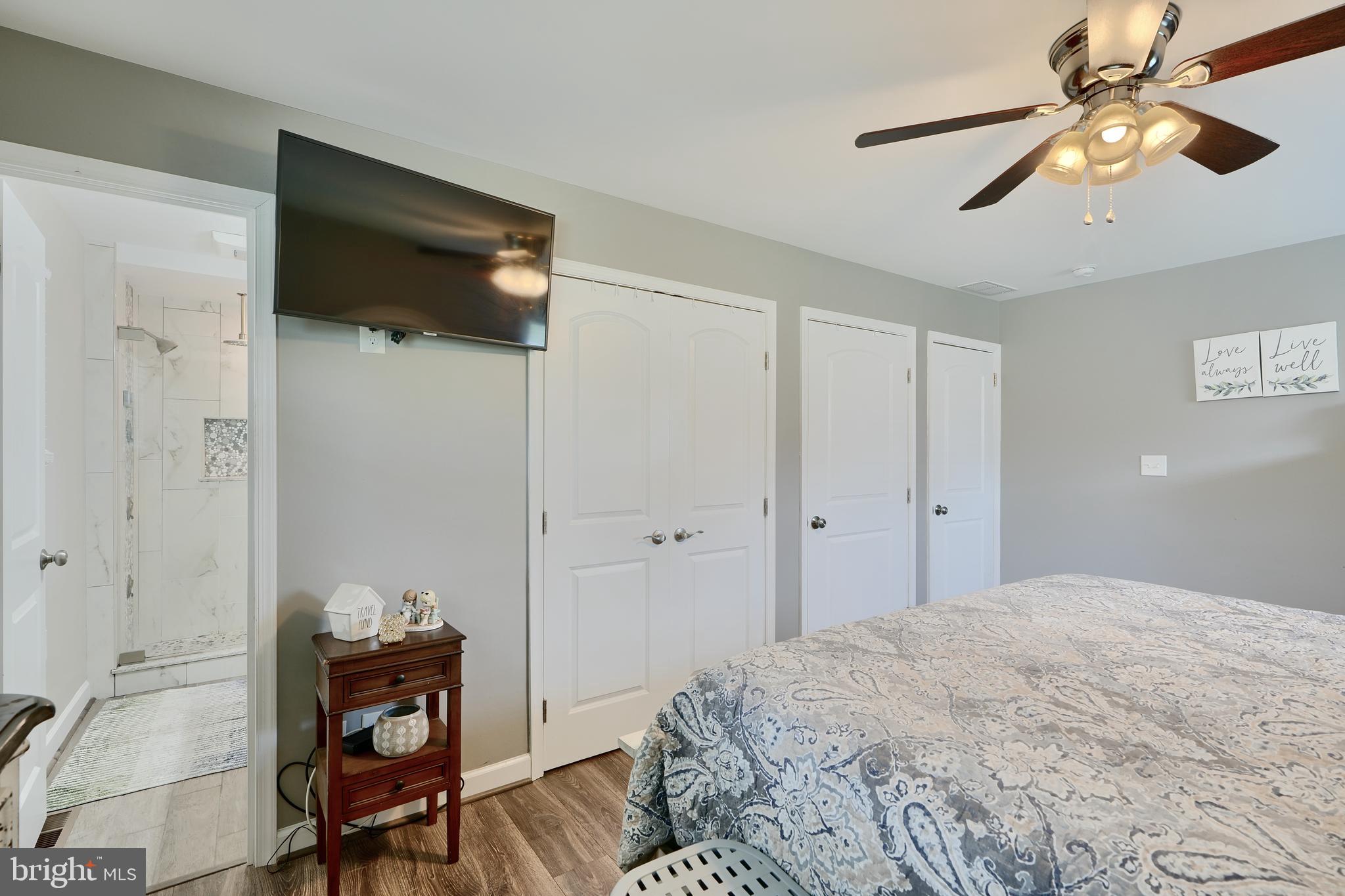 WAKEFIELD MEADOWS - Residential