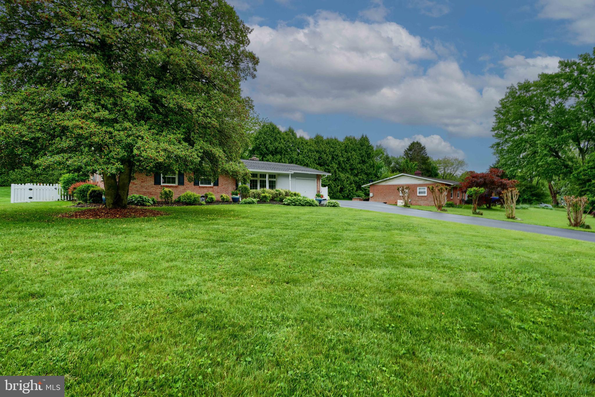 109 W BELCREST ROAD