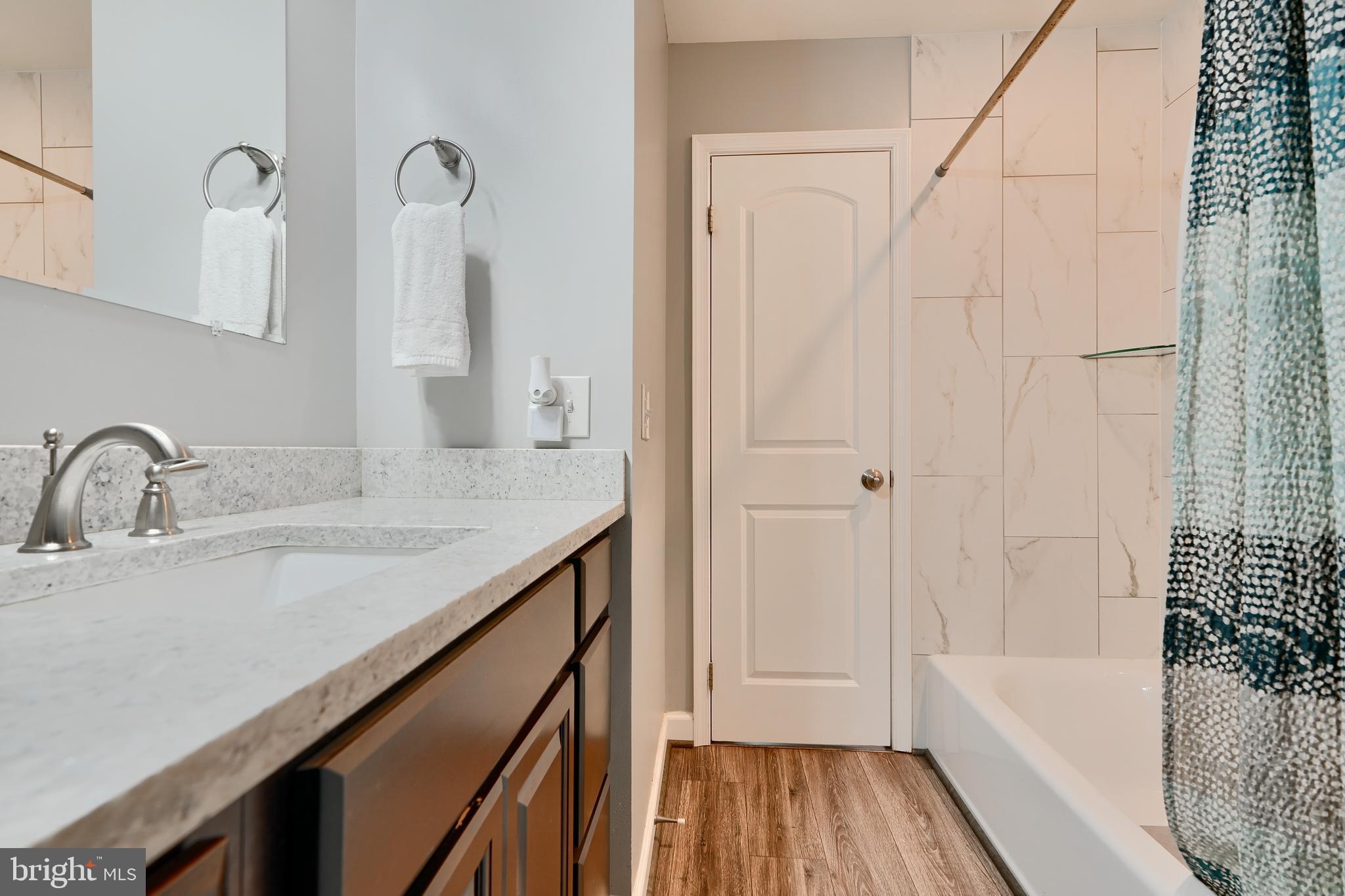 WAKEFIELD MEADOWS - Residential