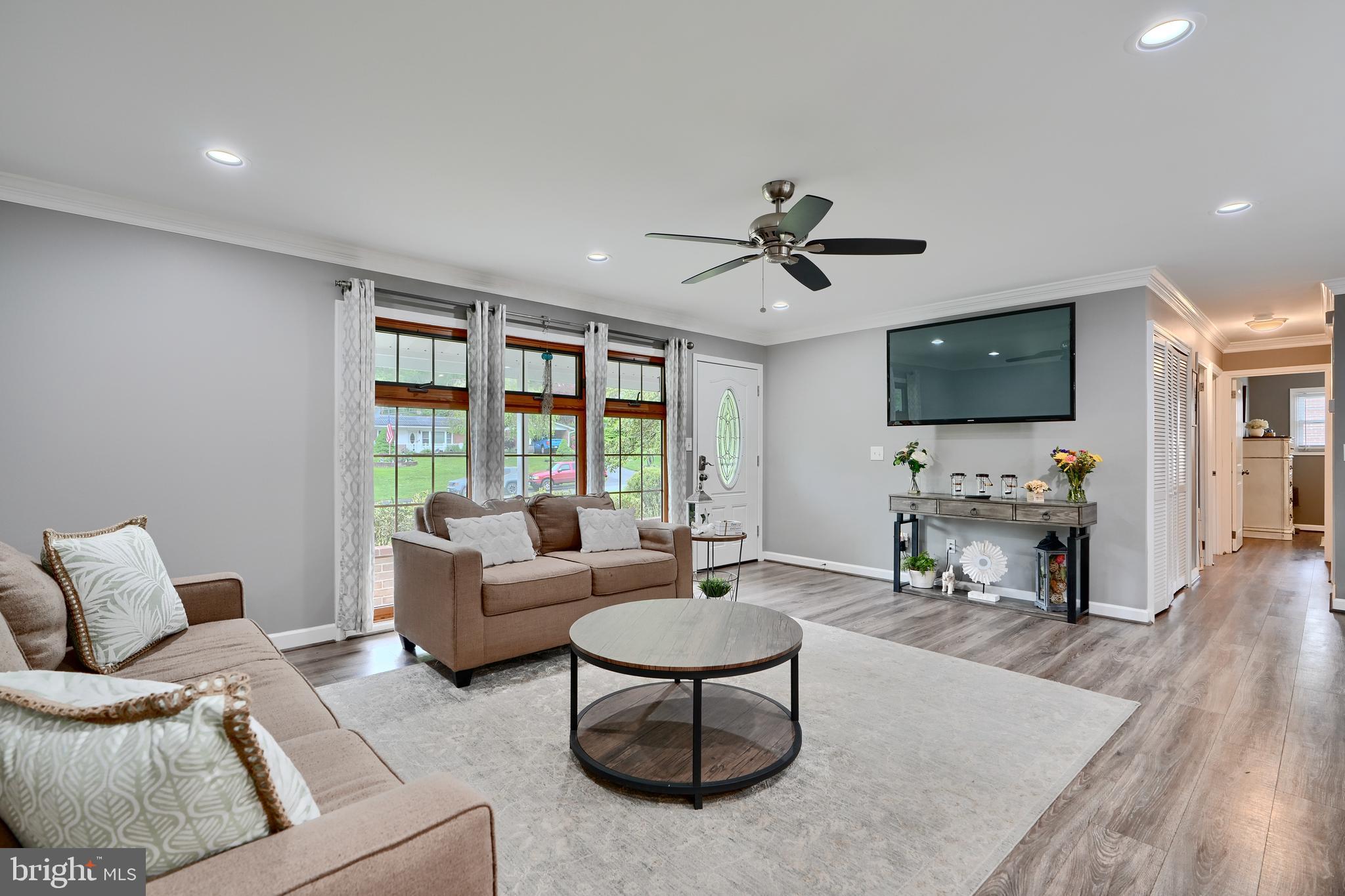 WAKEFIELD MEADOWS - Residential