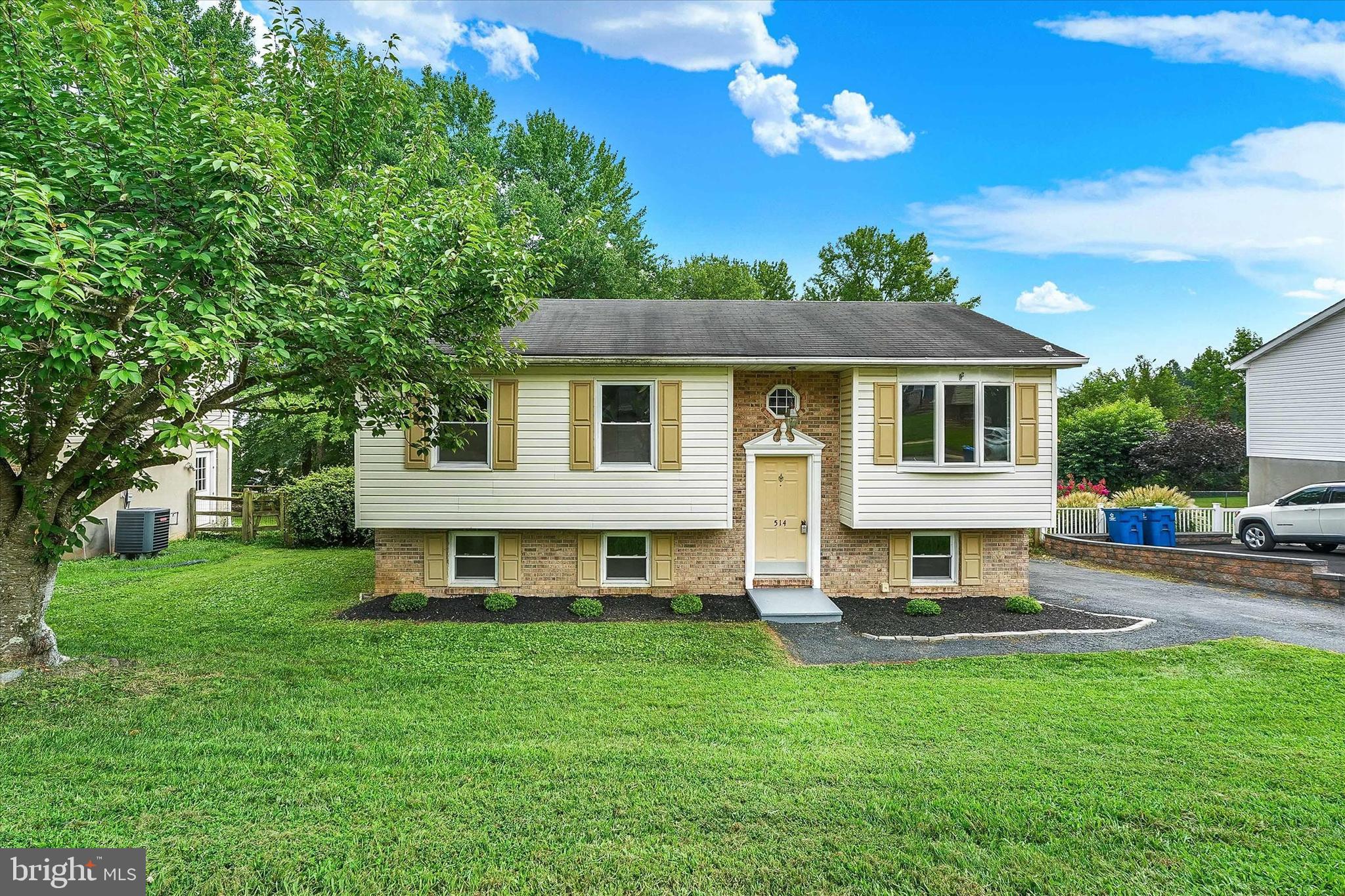 Affordable starter or downsizing opportunity! Conveniently located, 3 bedroom, 1 full bath bi-level located in the established community of Thomson Estates with close proximity to Rt 40, I-95 and the Delaware State Line. Upgrades include a new HVAC system added in 2023, fresh neutral paint throughout and some newer rear fencing. Main living area details include a living room open to an eat-in kitchen with deck access, 3 bedrooms and a full bath. Lower level features include an unfinished basement with laundry and walk-out. A perfect opportunity for the new owners to customize to their liking to add additional living space or a fourth bedroom. If you are searching for a conveniently located, well priced place to call home, your search is over... 514 Saint Charles Street... Welcome Home!!!