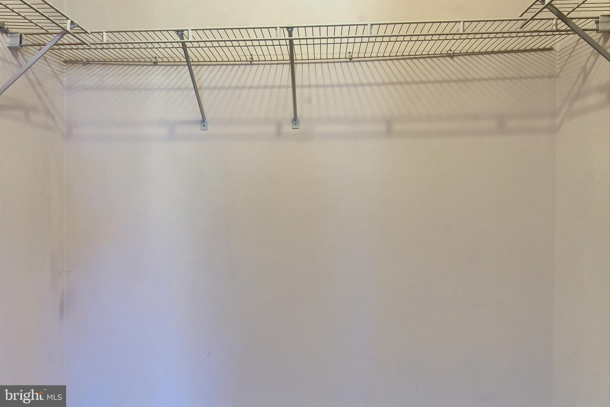 HOLLYWOOD ESTATES - Residential