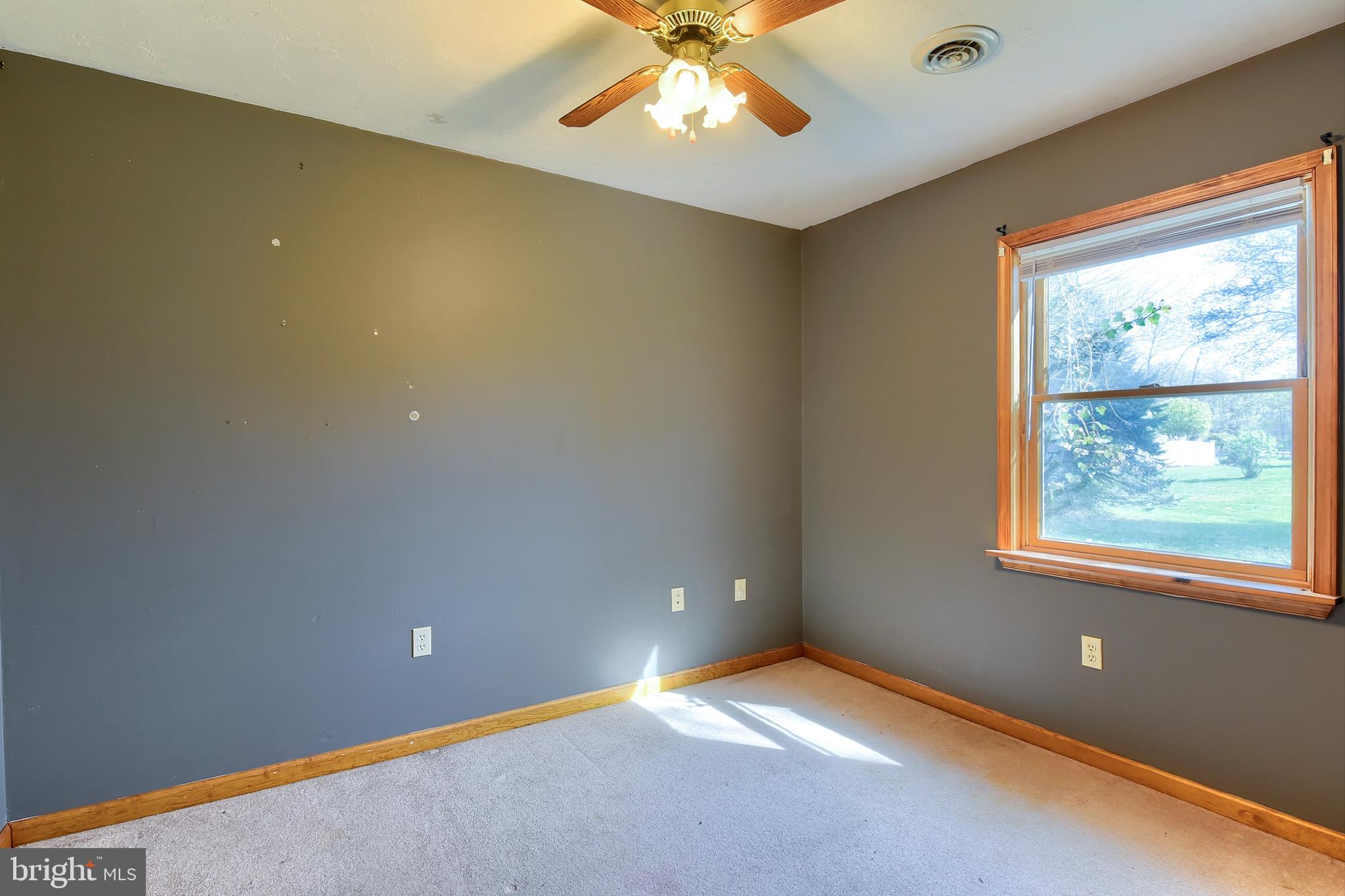 HOLLYWOOD ESTATES - Residential