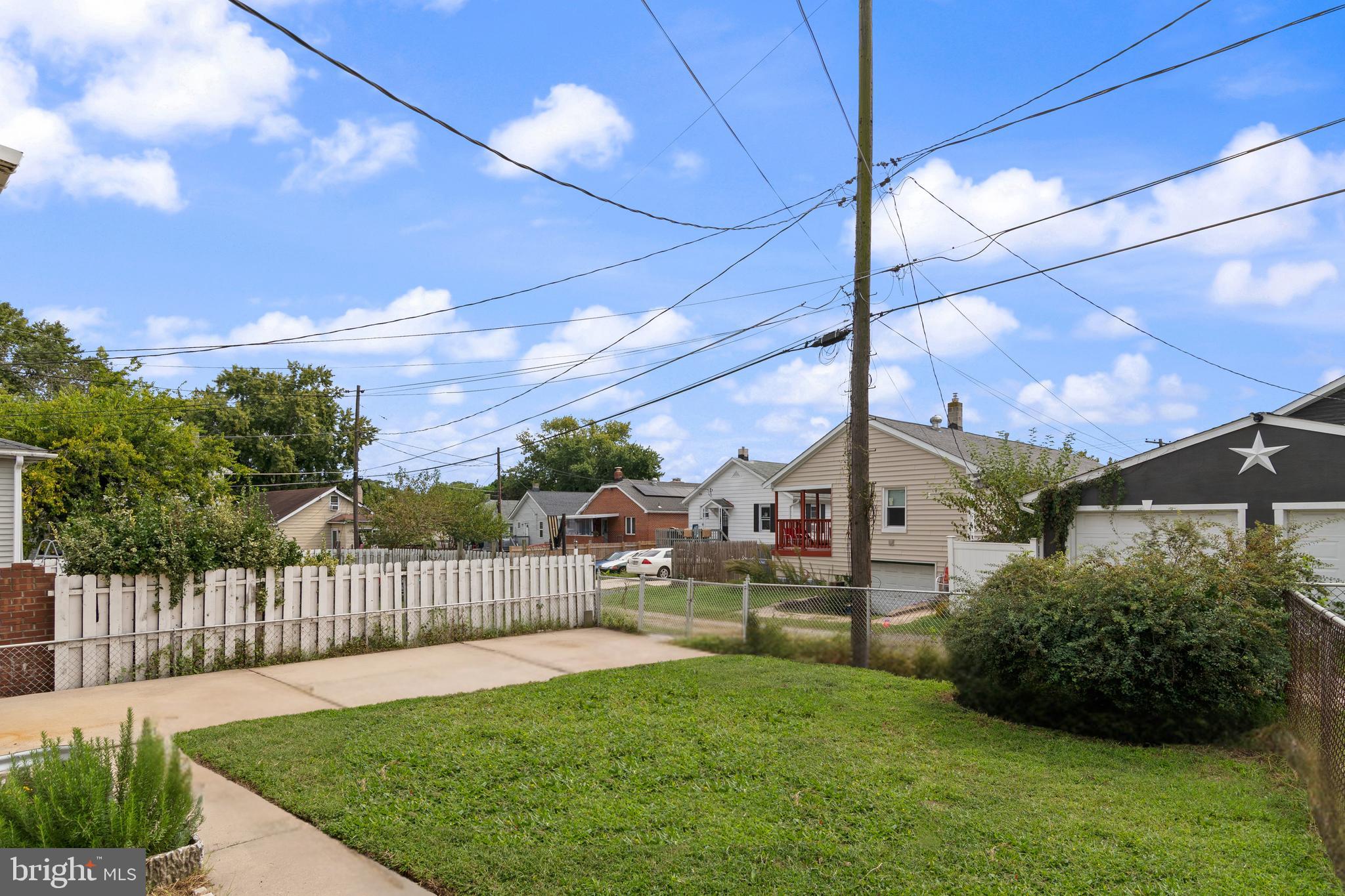 LORRAINE PARK - Residential
