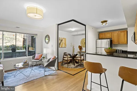 MLS: DCDC2191448