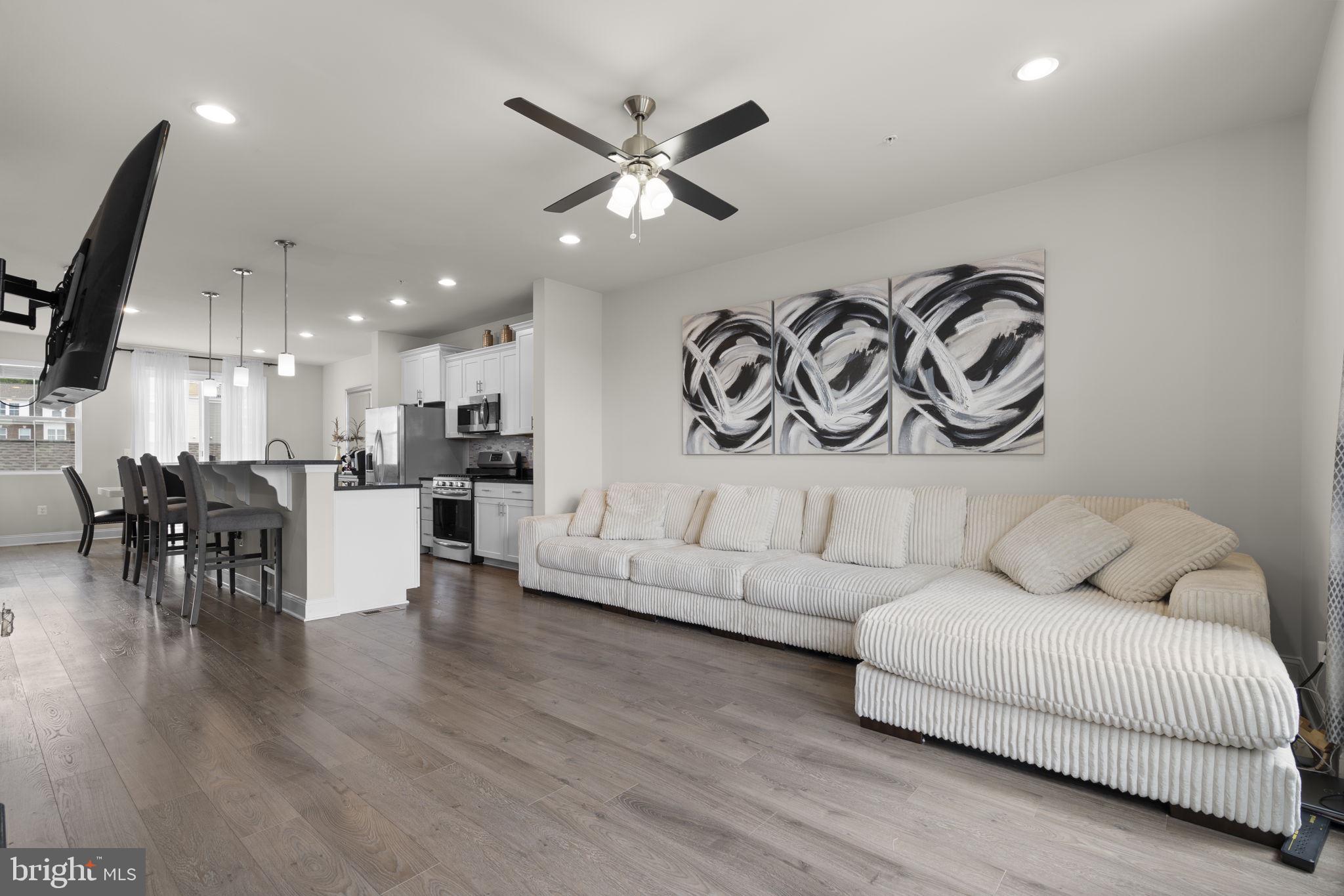 11279 ST LUKE DRIVE