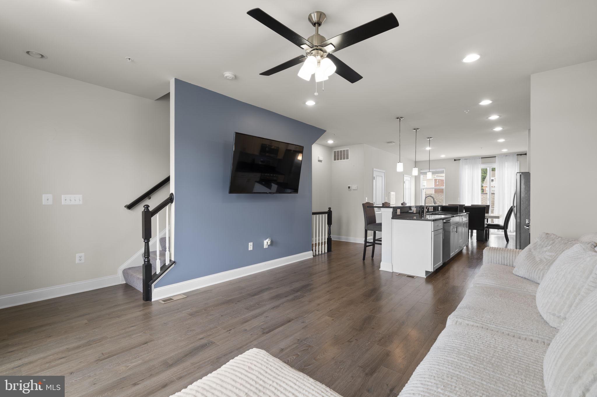 11279 ST LUKE DRIVE