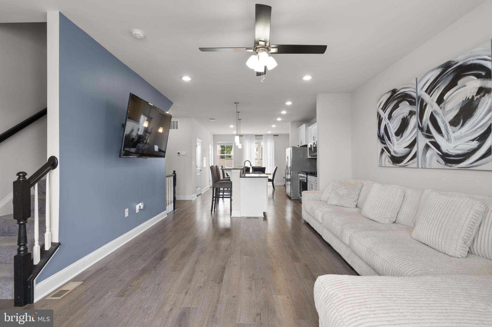 11279 ST LUKE DRIVE