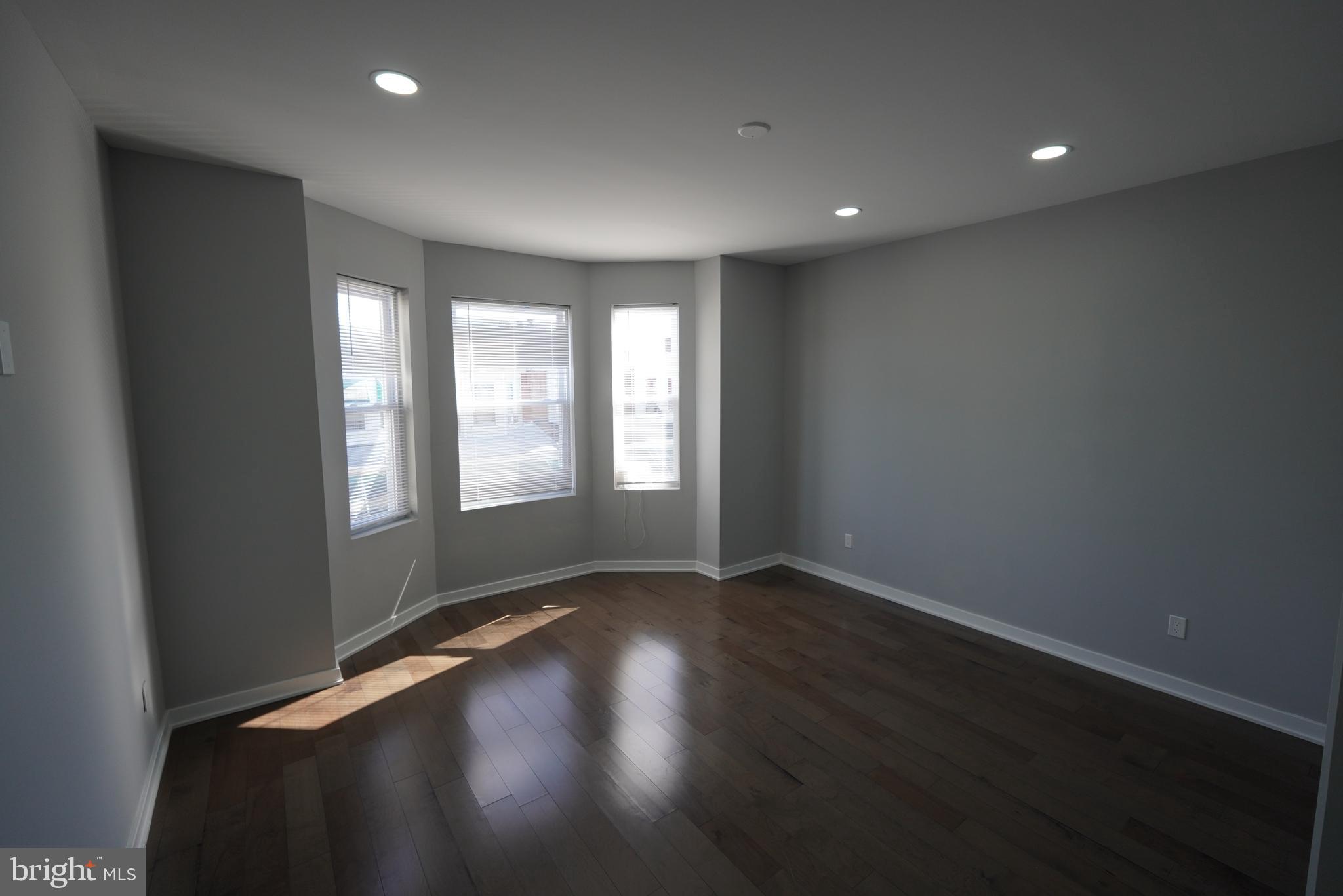 PHILADELPHIA (WEST) - Residential