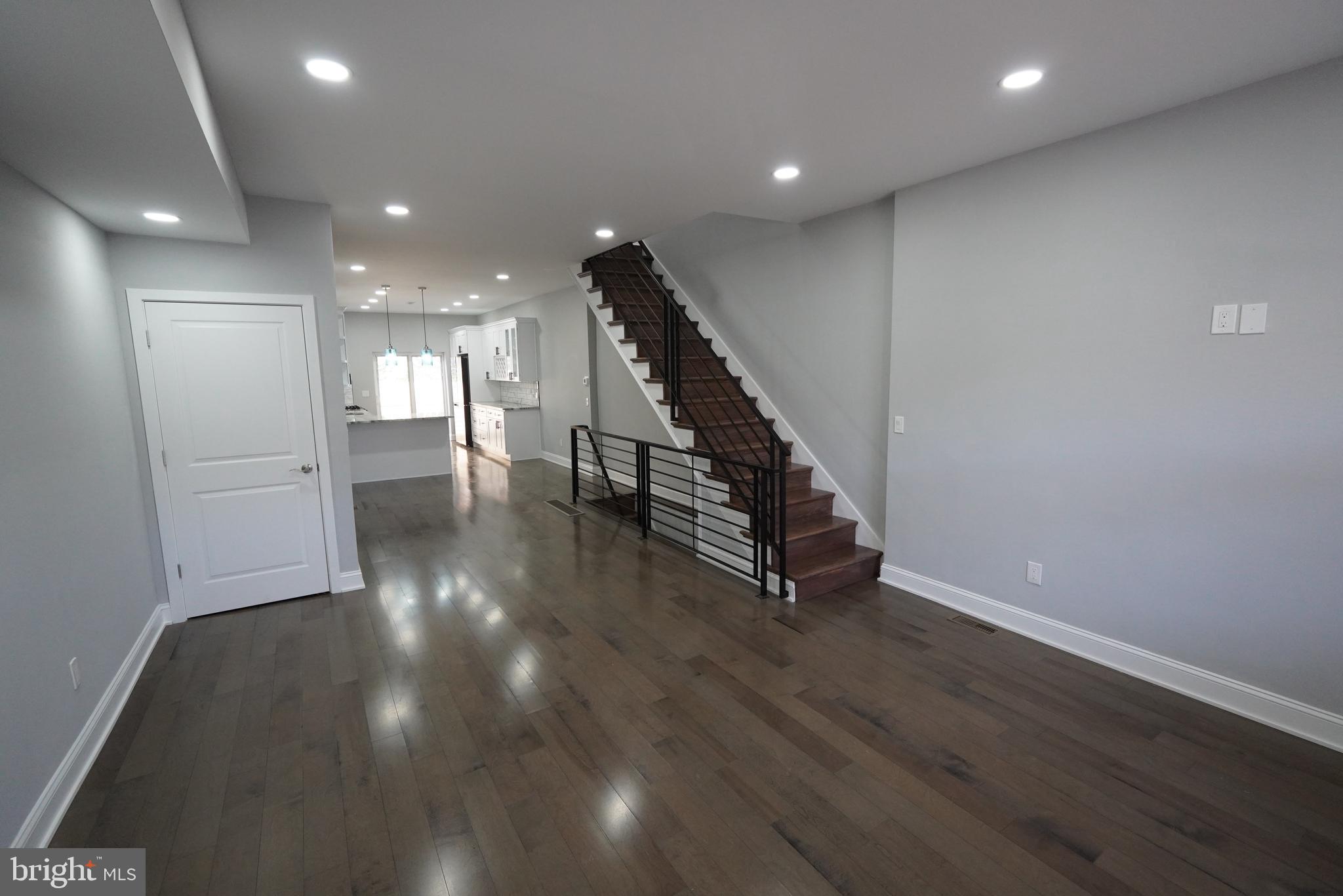 PHILADELPHIA (WEST) - Residential