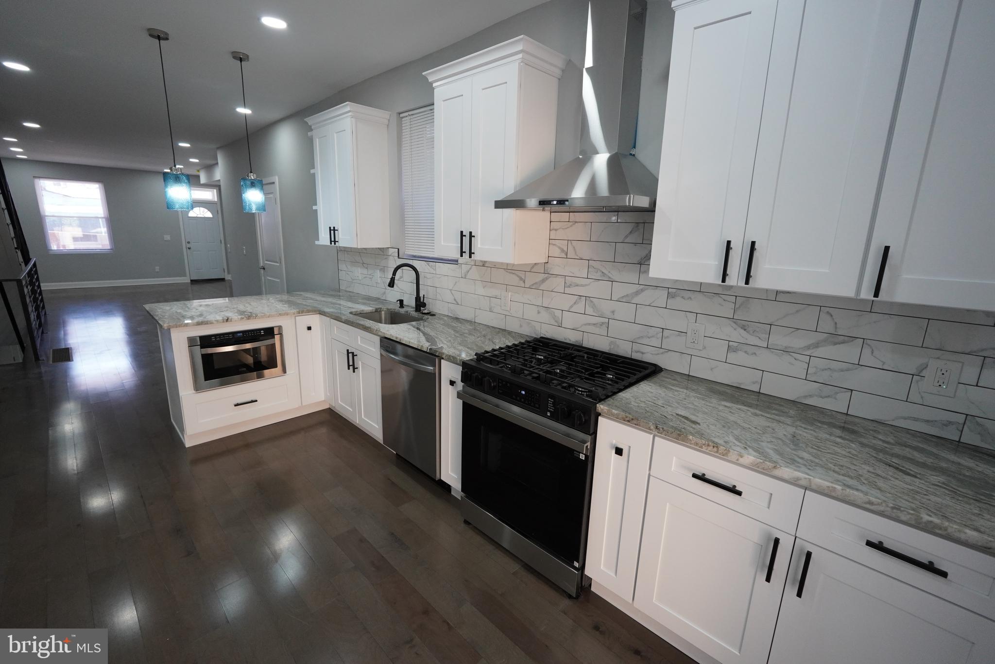 PHILADELPHIA (WEST) - Residential