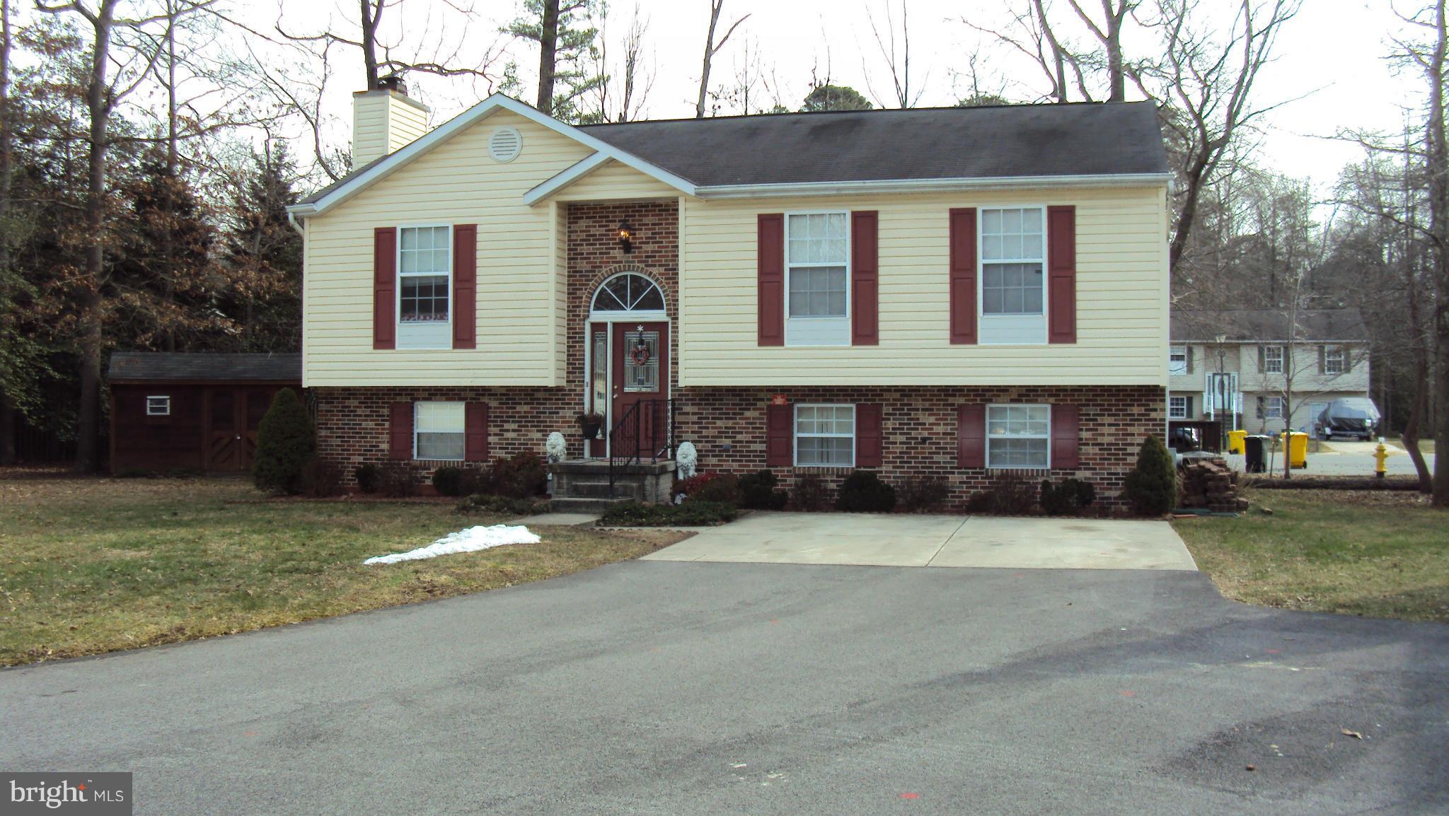 WOODLAND MANOR - Residential Lease