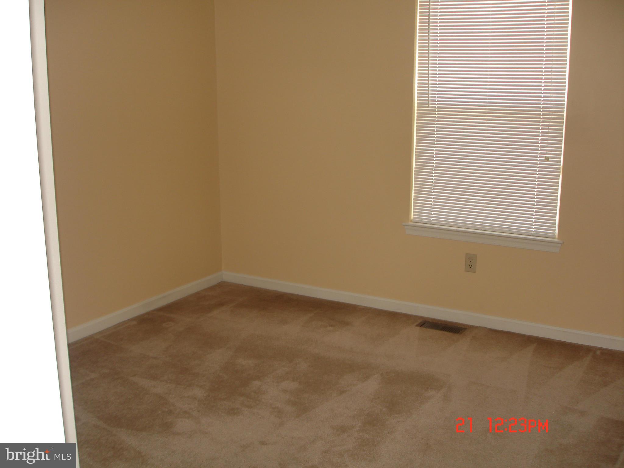 WOODLAND MANOR - Residential Lease