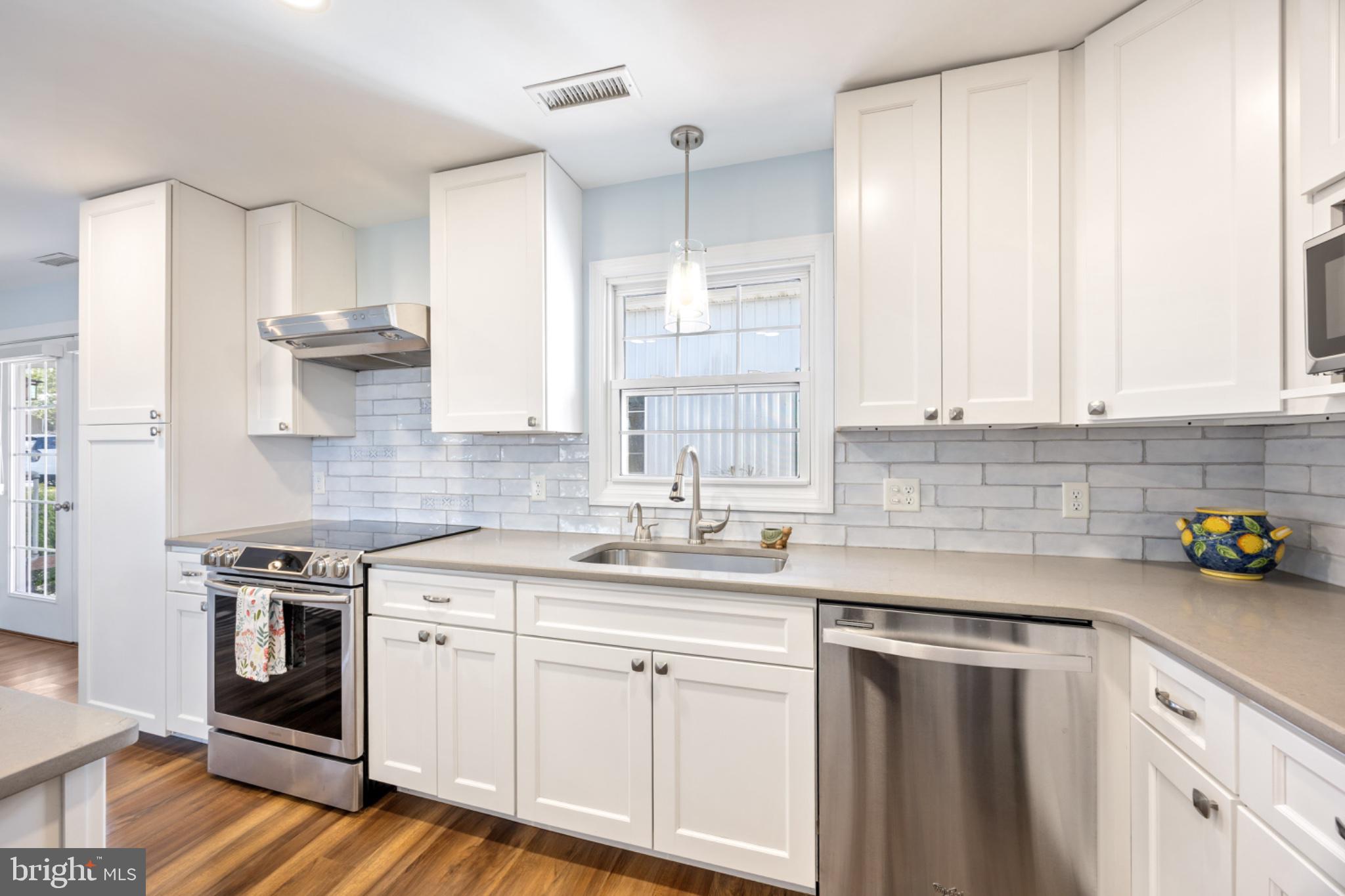 FRANKLIN KNOLL - Residential