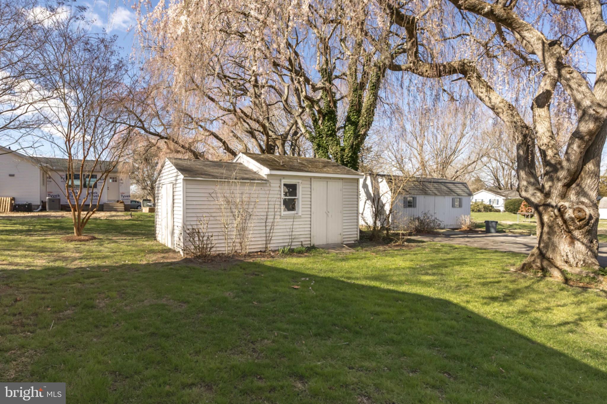 FRANKLIN KNOLL - Residential