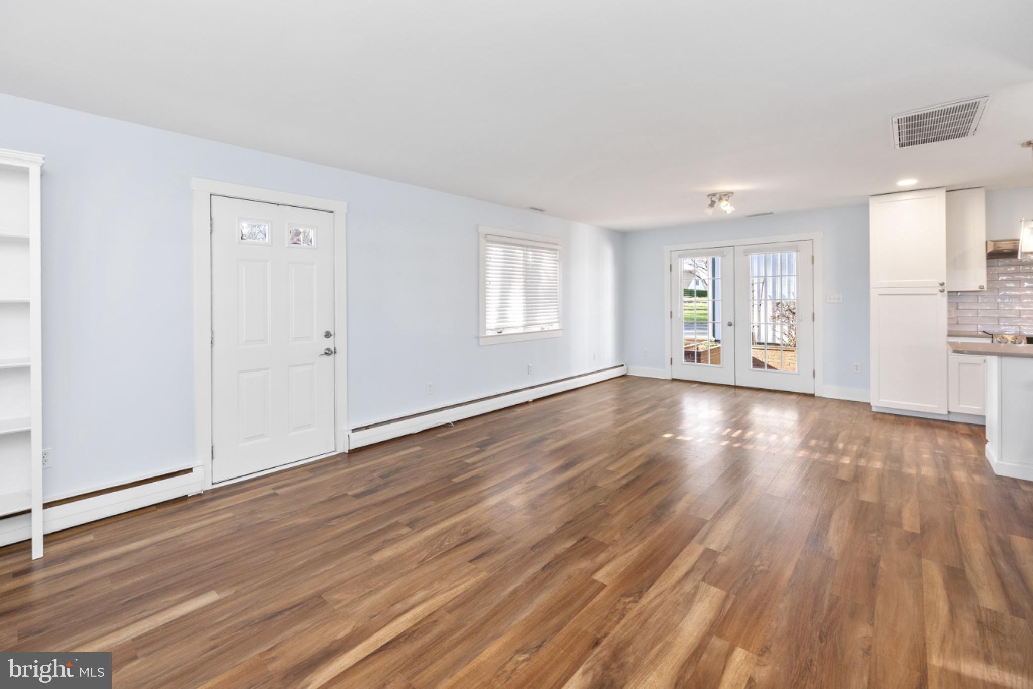 FRANKLIN KNOLL - Residential