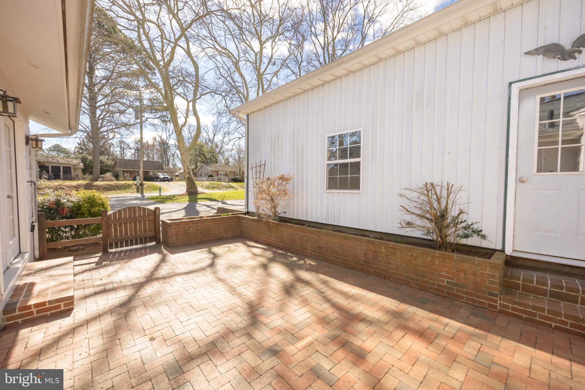 FRANKLIN KNOLL - Residential