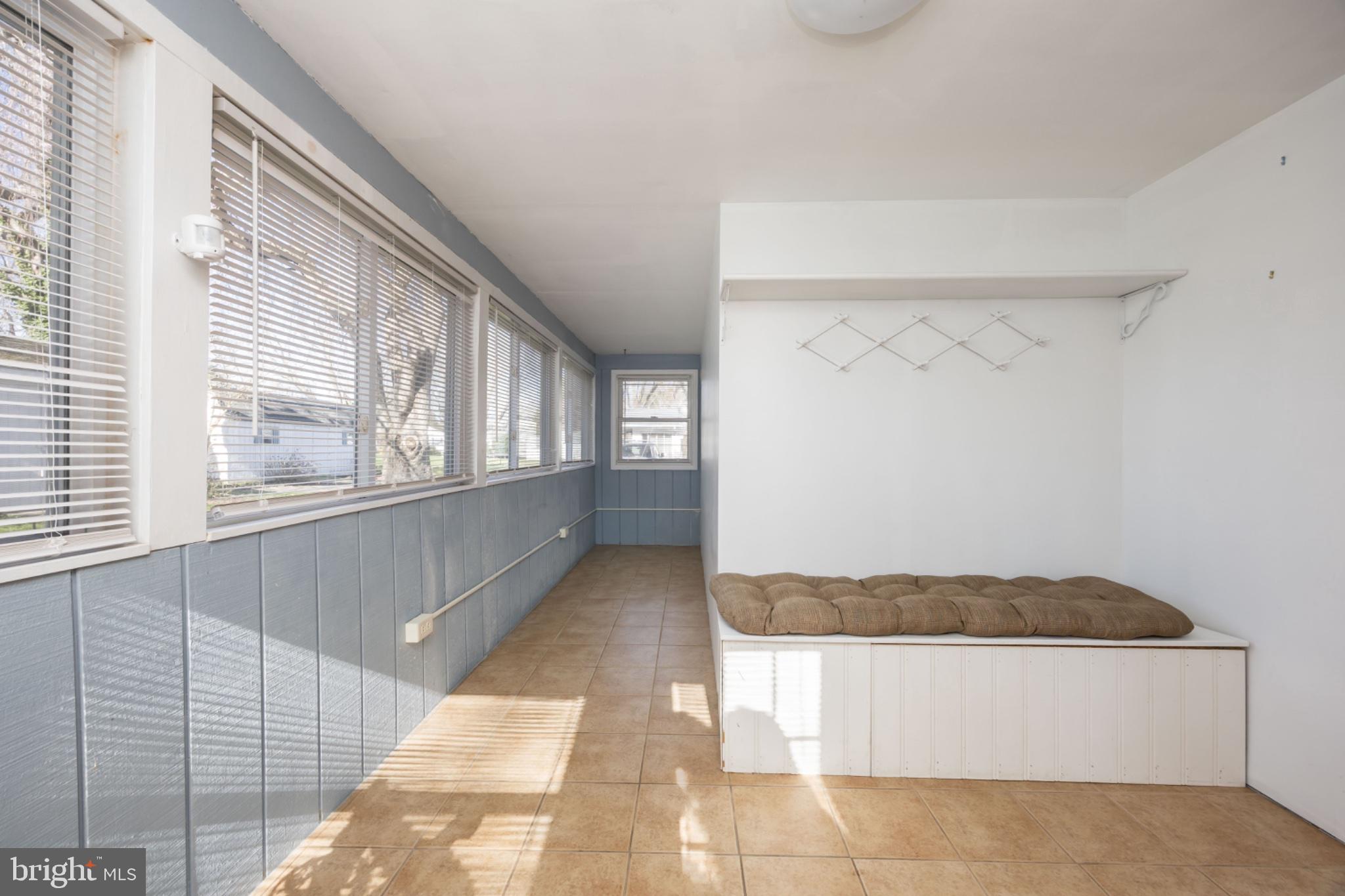 FRANKLIN KNOLL - Residential