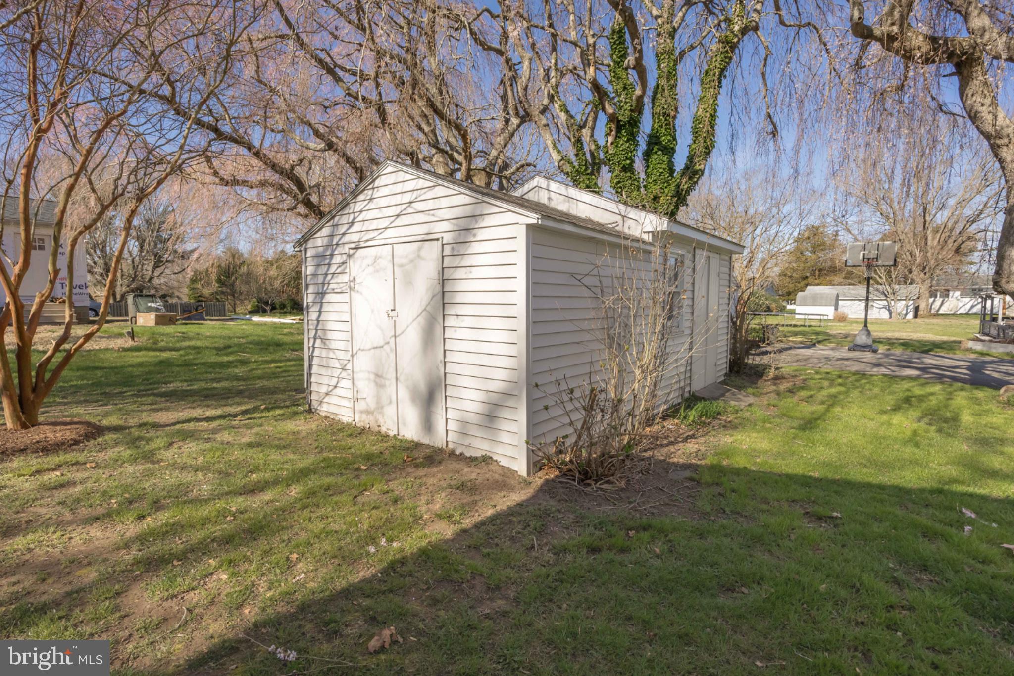 FRANKLIN KNOLL - Residential