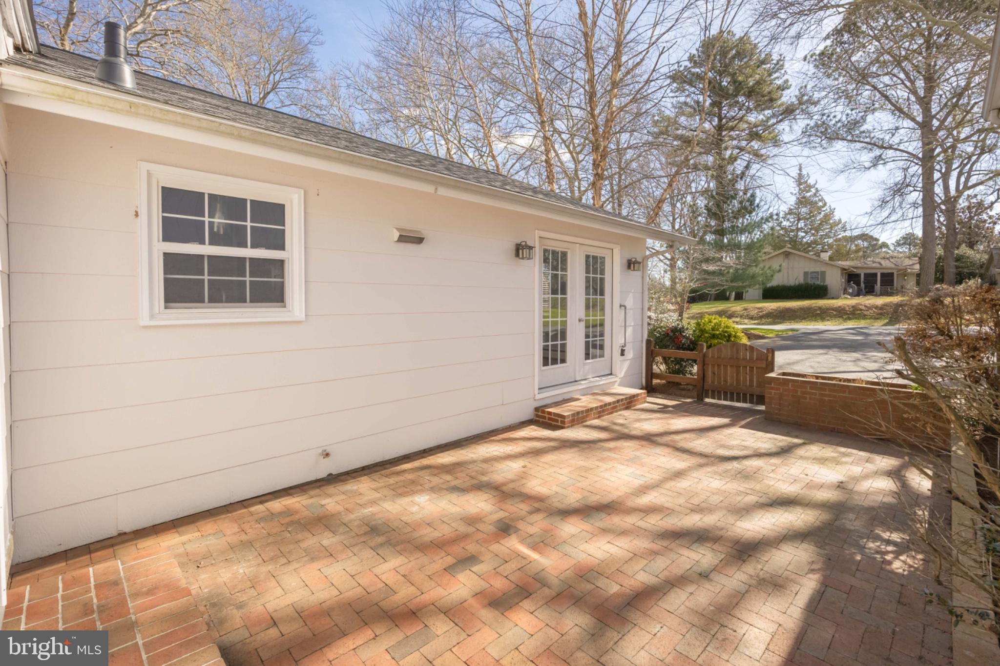 FRANKLIN KNOLL - Residential