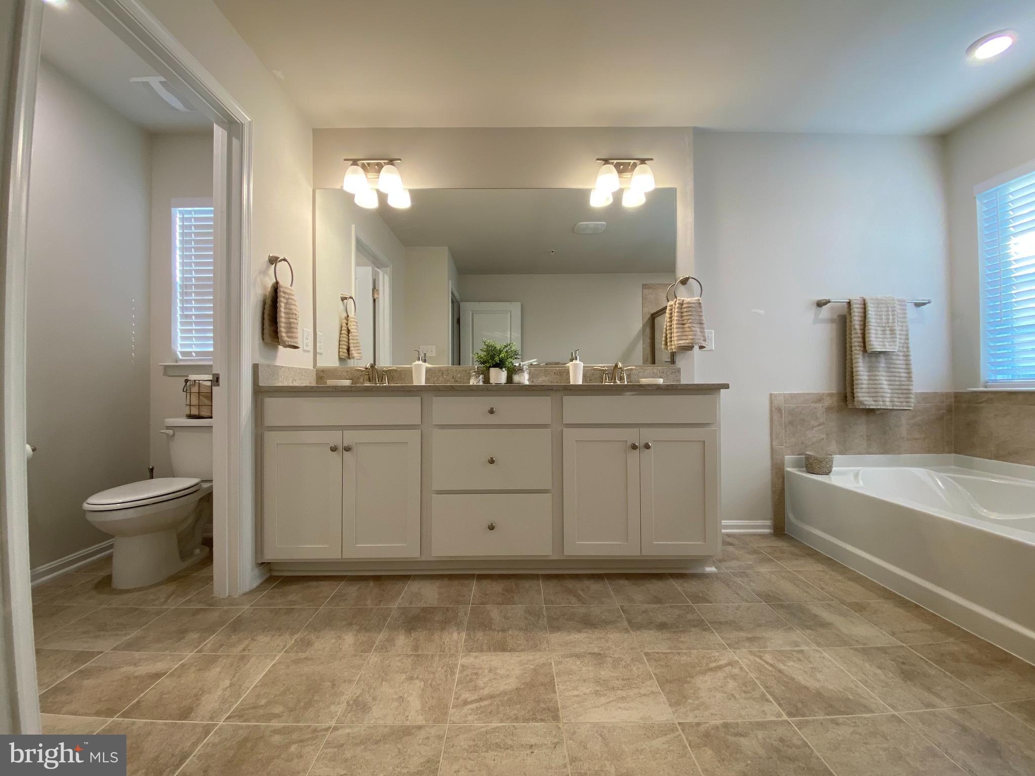 ARNOLD OVERLOOK - Residential