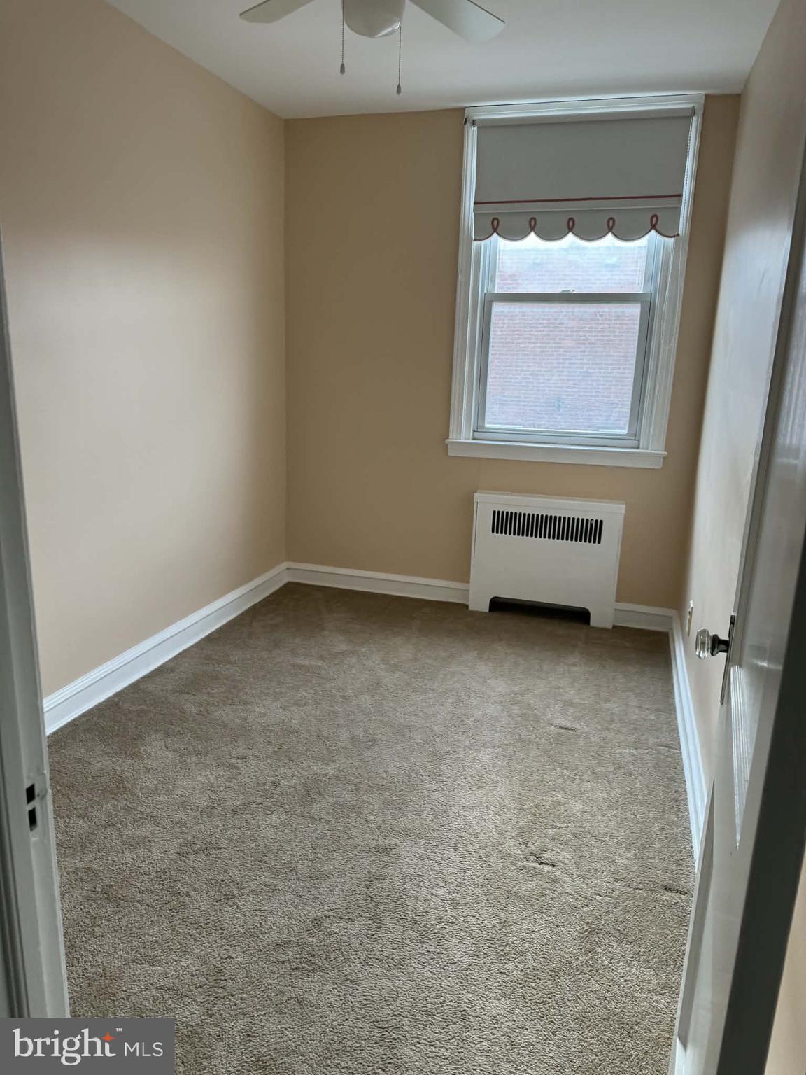 OXFORD CIRCLE - Residential