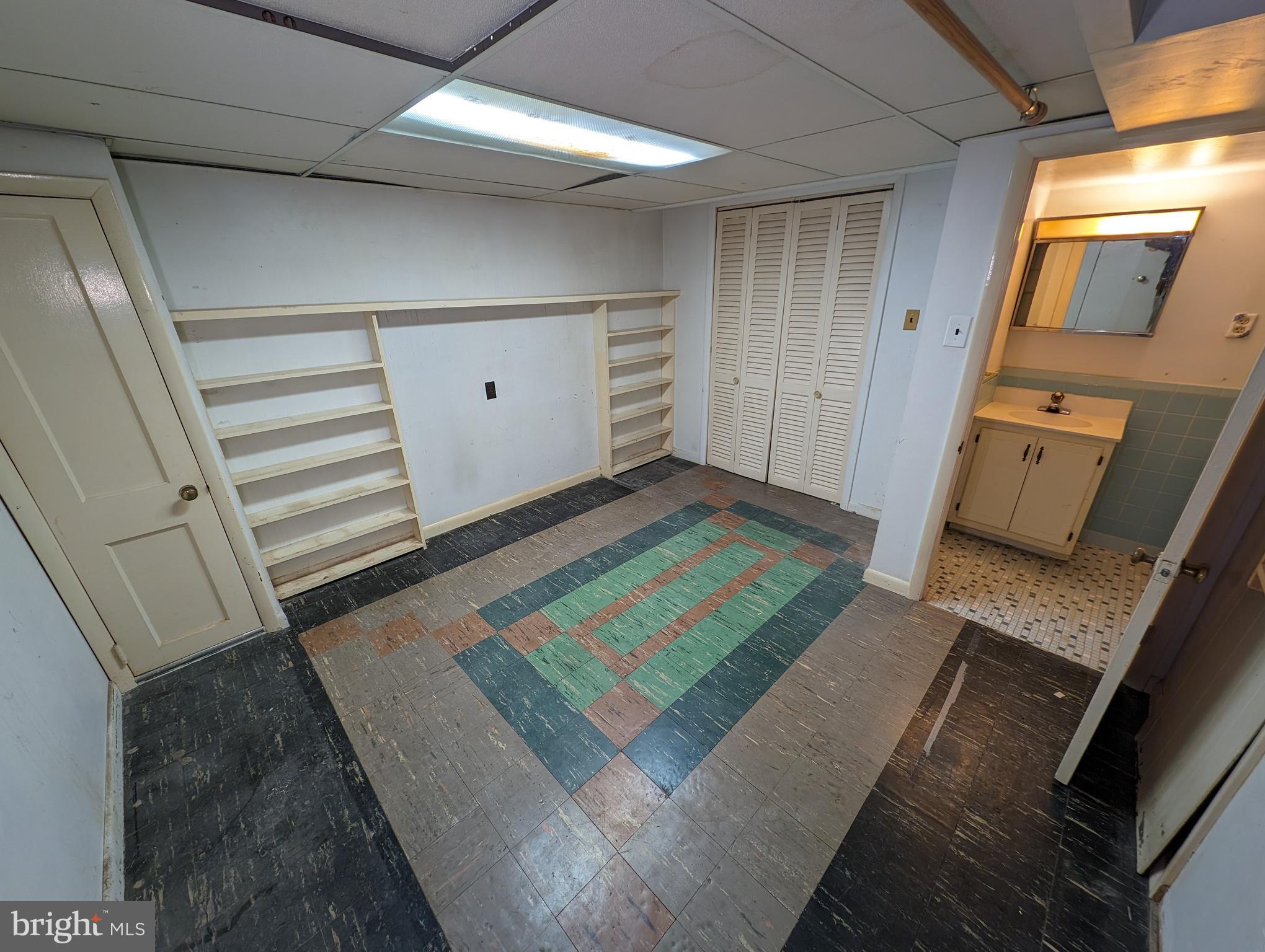 MIDDLESEX - Residential