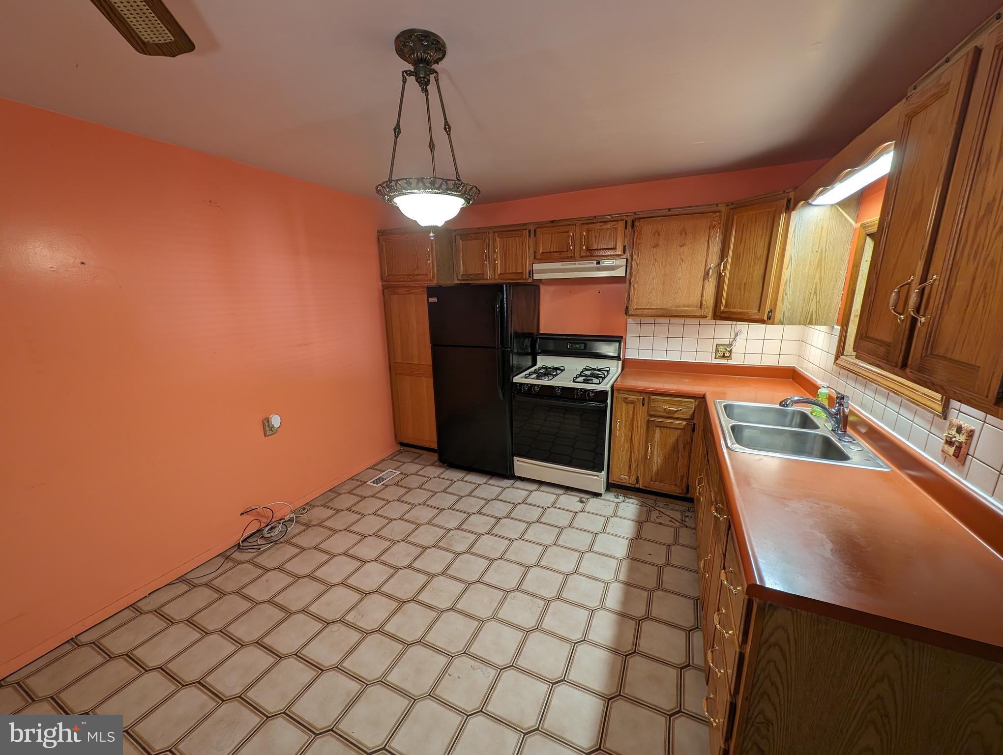 MIDDLESEX - Residential